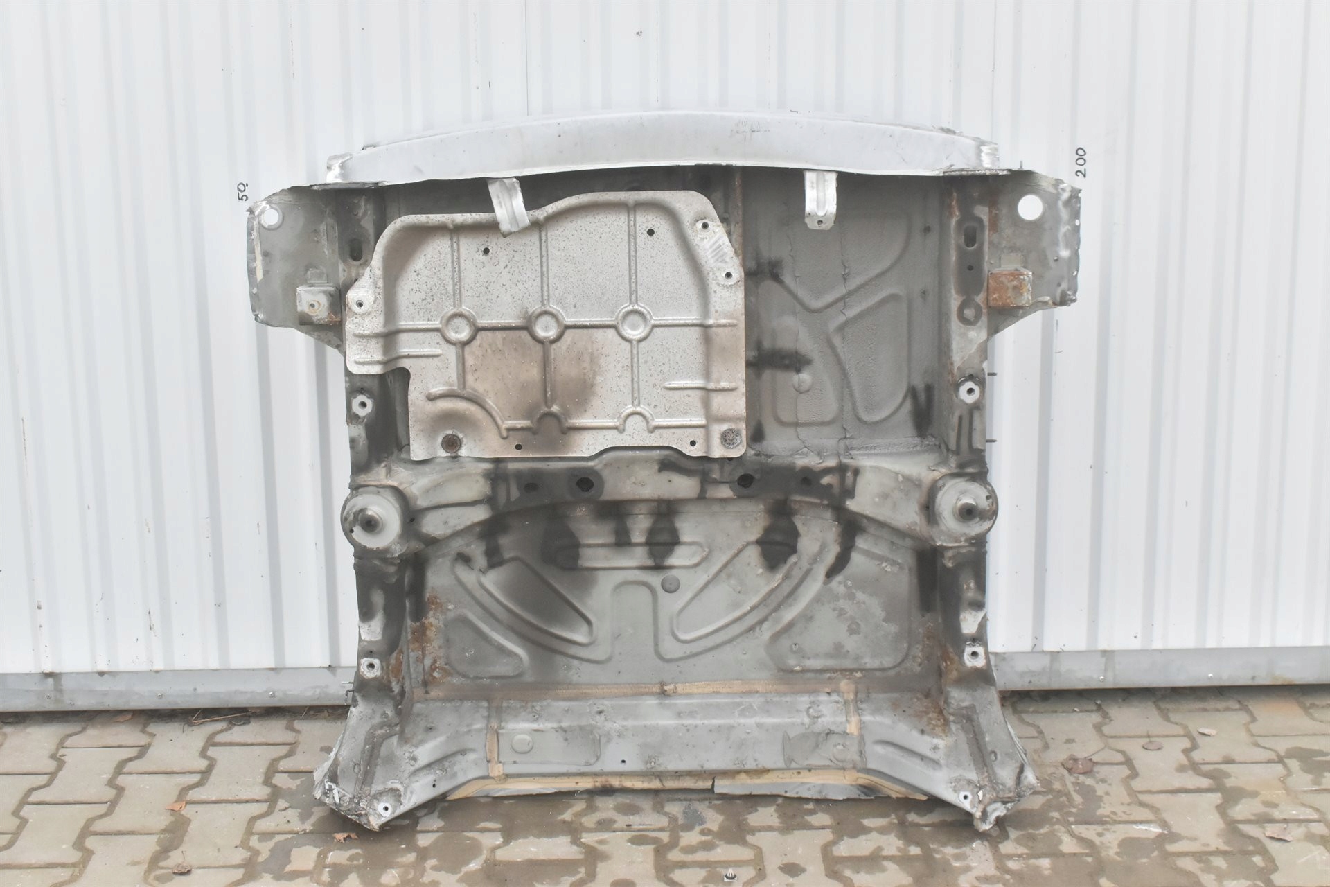 PAS TYLNY WANNA PODŁOGA BAGAŻNIKA 8U0813331TA AUDI Q3 8U RSQ3