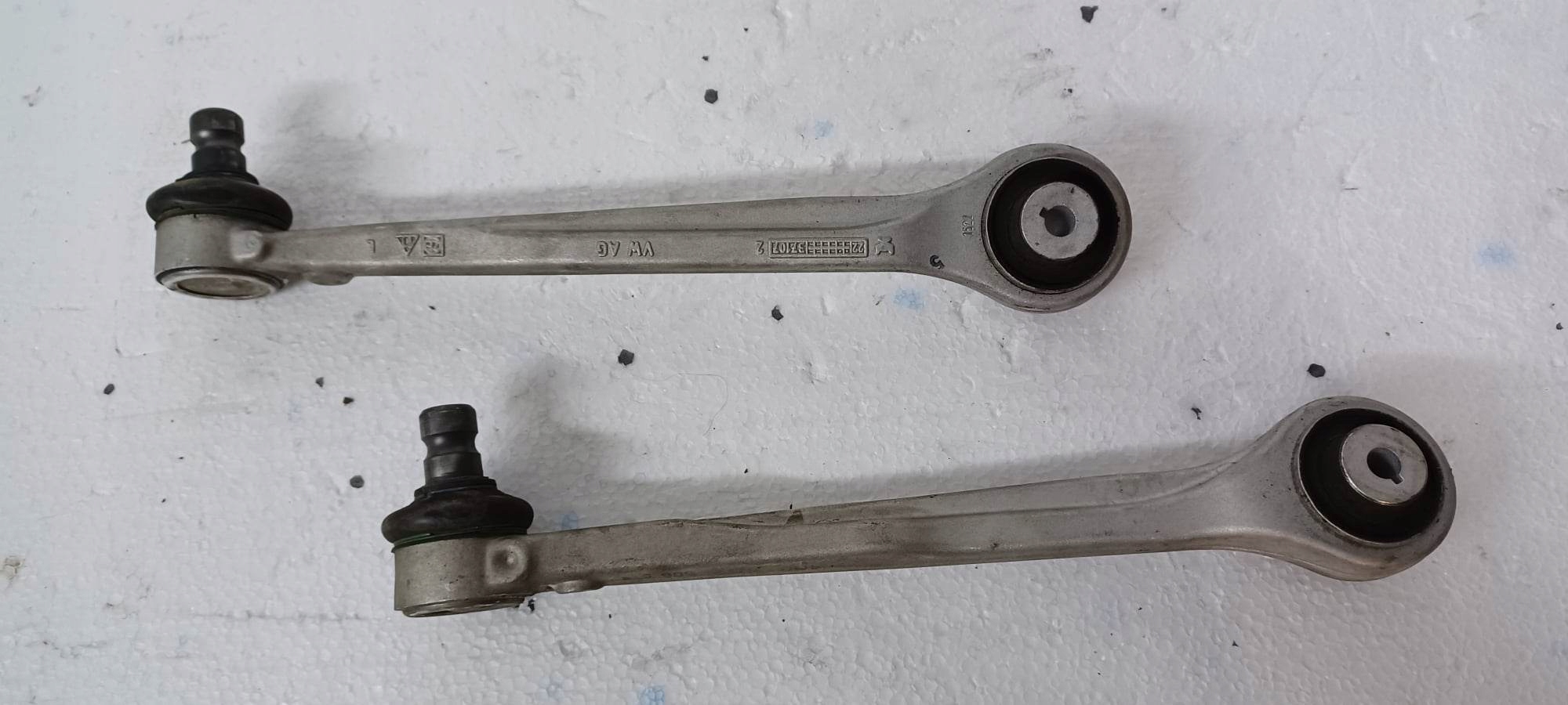 Querlenker AUDI A6 Q5 A7 URUS 4M0407505C 506C