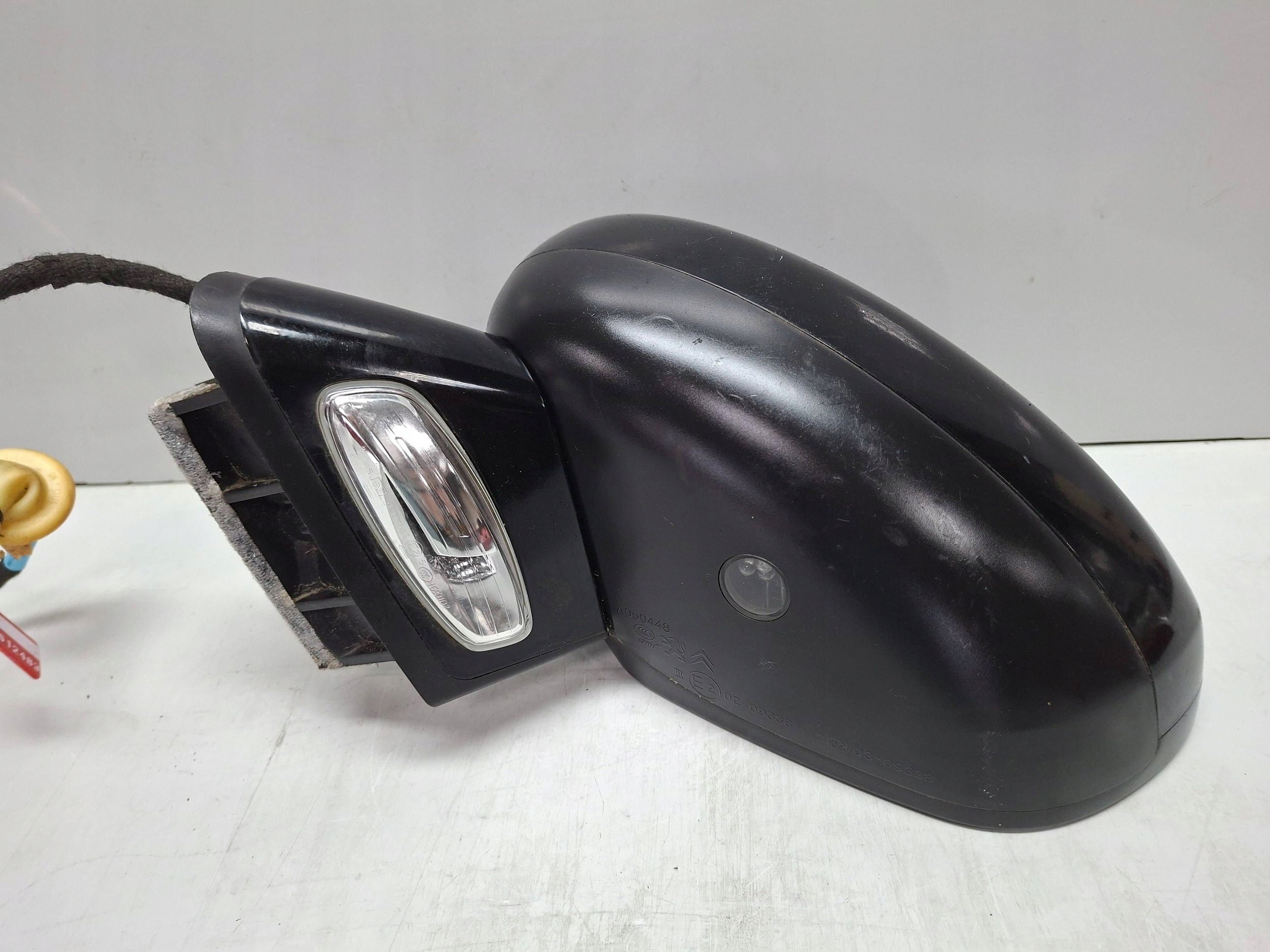 mirror exterior left CITROEN C4 II 11 PIN 2010