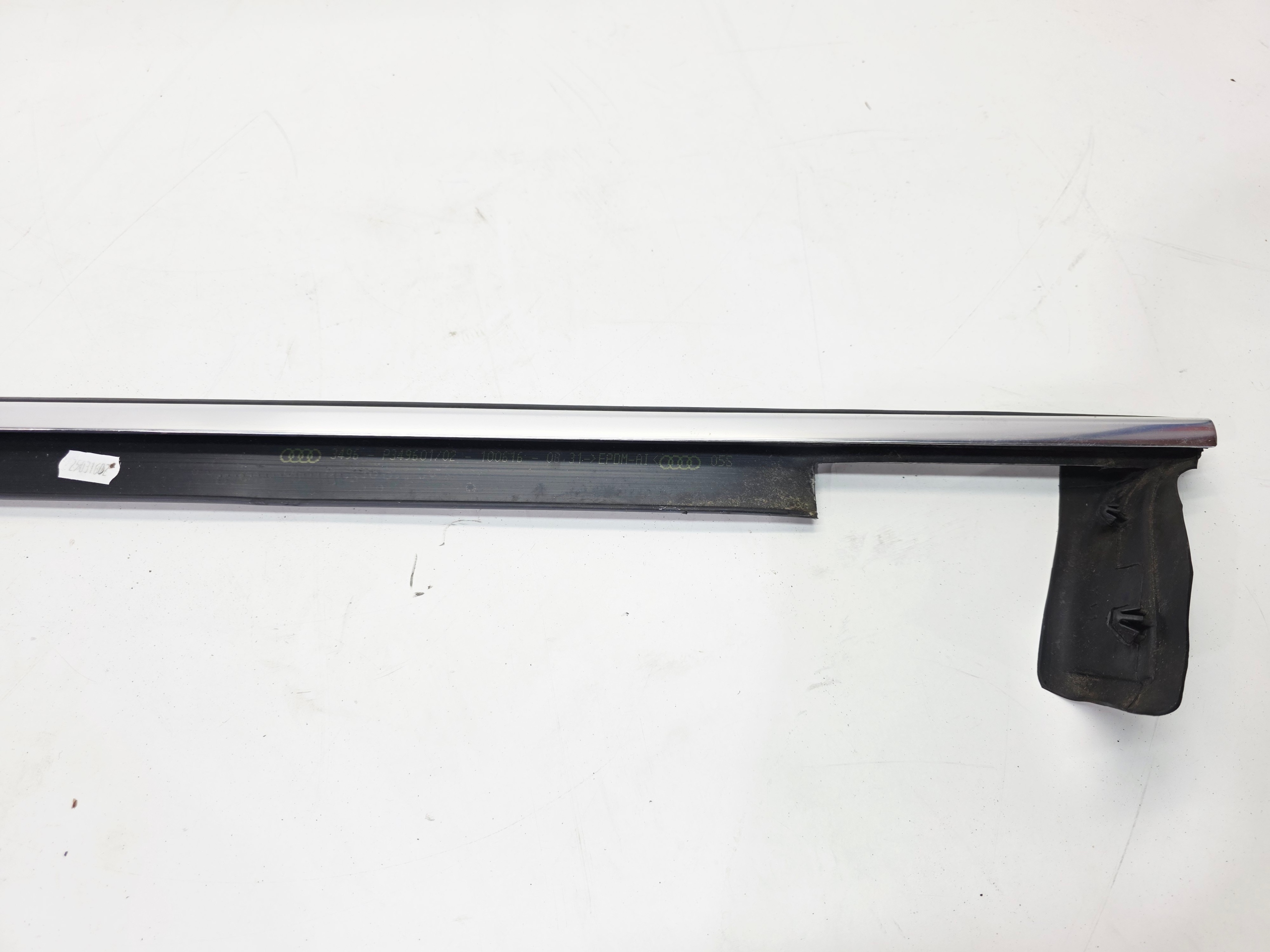 moulding dust SZYBE door left front AUDI A6 C7 4G0853283 2ZZ CHROM