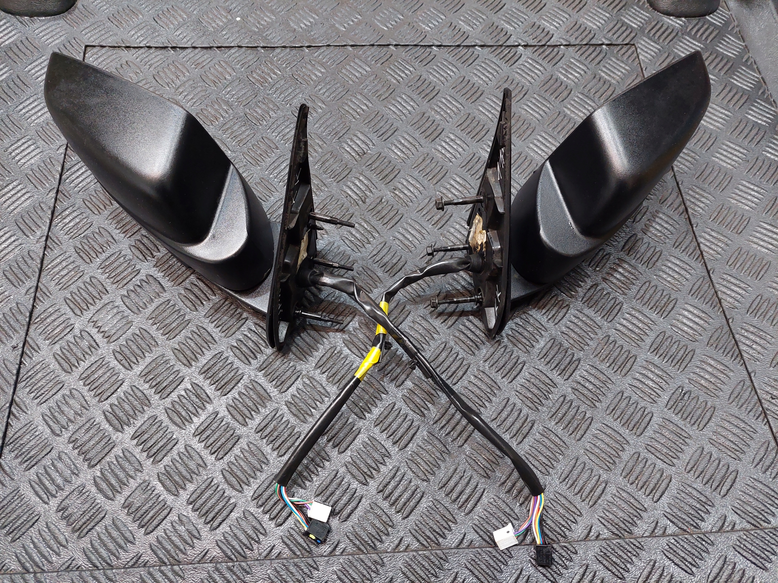 mirror 7+4 PIN 11 PIN left UK JEEP CHEROKEE KK