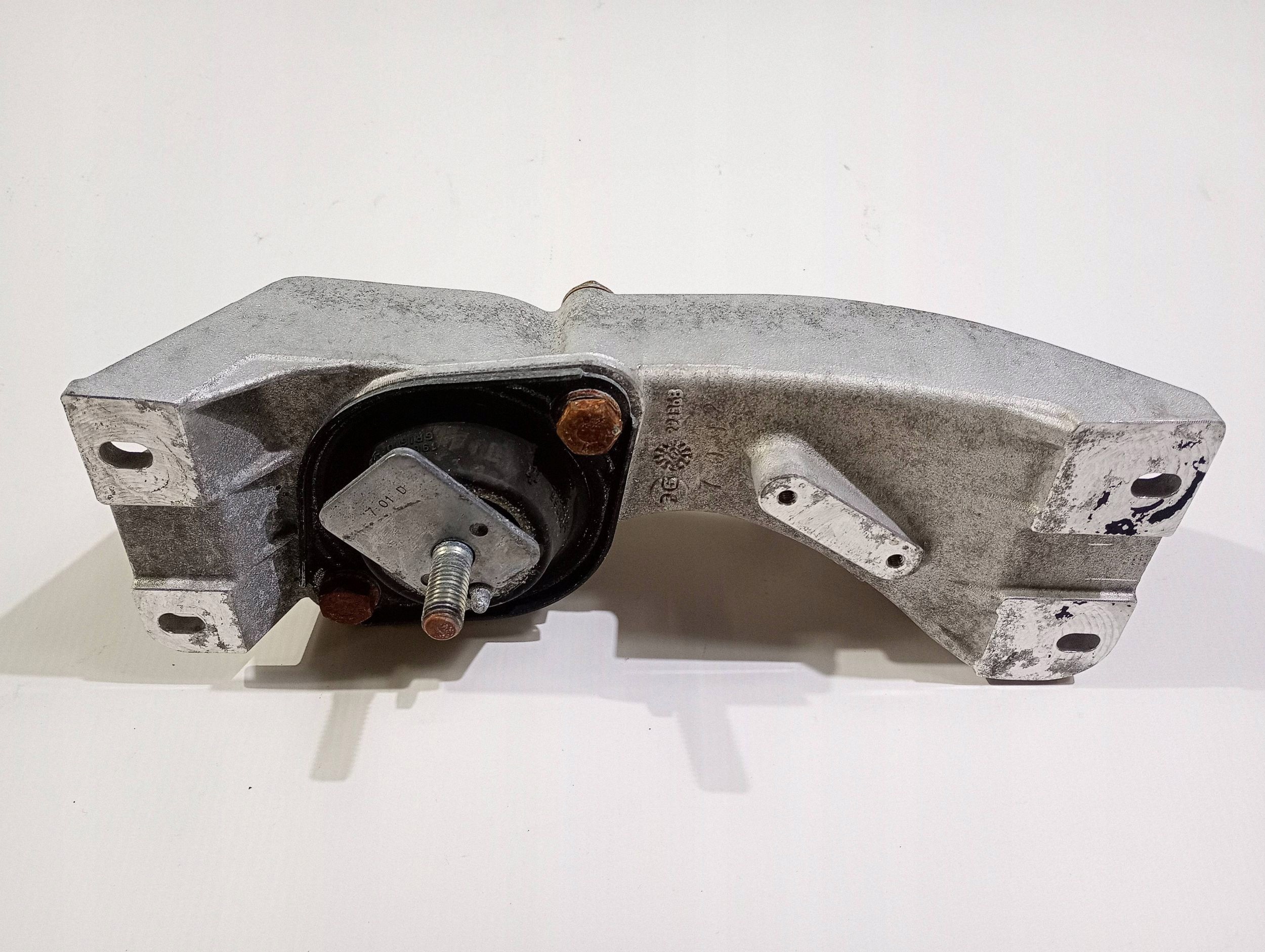 holder holder gearbox mount Maserati GranTurismo 2008