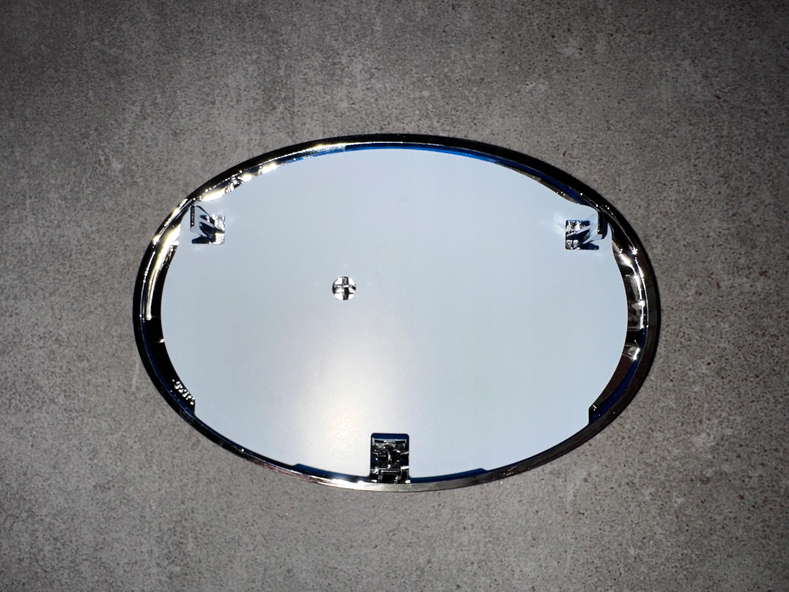 ZNACZEK EMBLEMAT KLAPY TYŁ 75310-47020 TOYOTA PRIUS III LIFT Marka Toyota