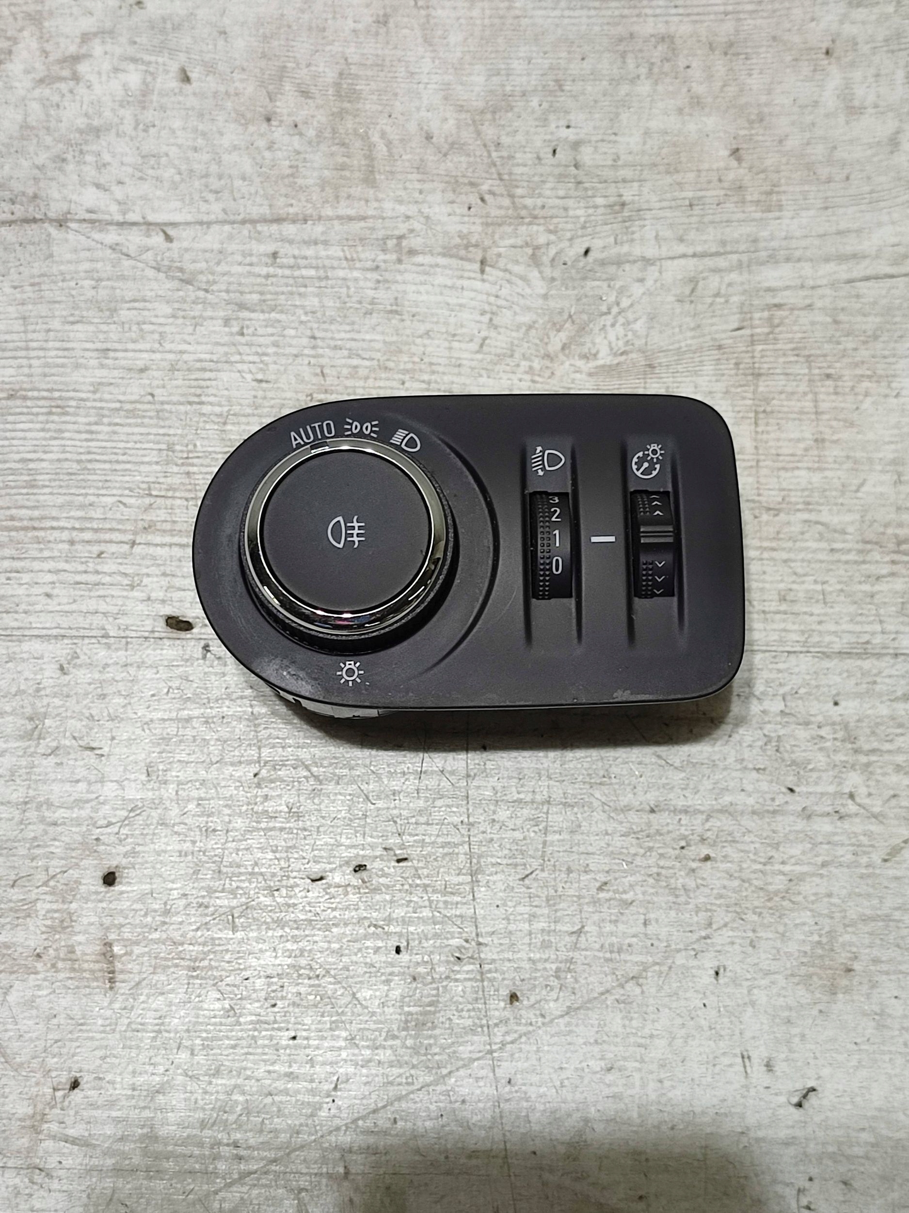 Opel Corsa F 2022 light switch