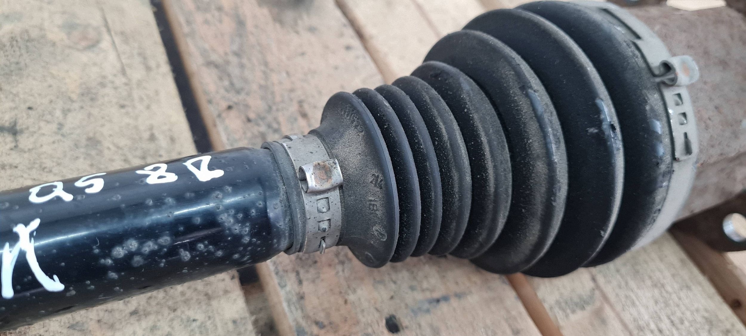 Q5 8R semi-axis semi-axis front left right MANUAL 2.0 TDI 8R0407271B