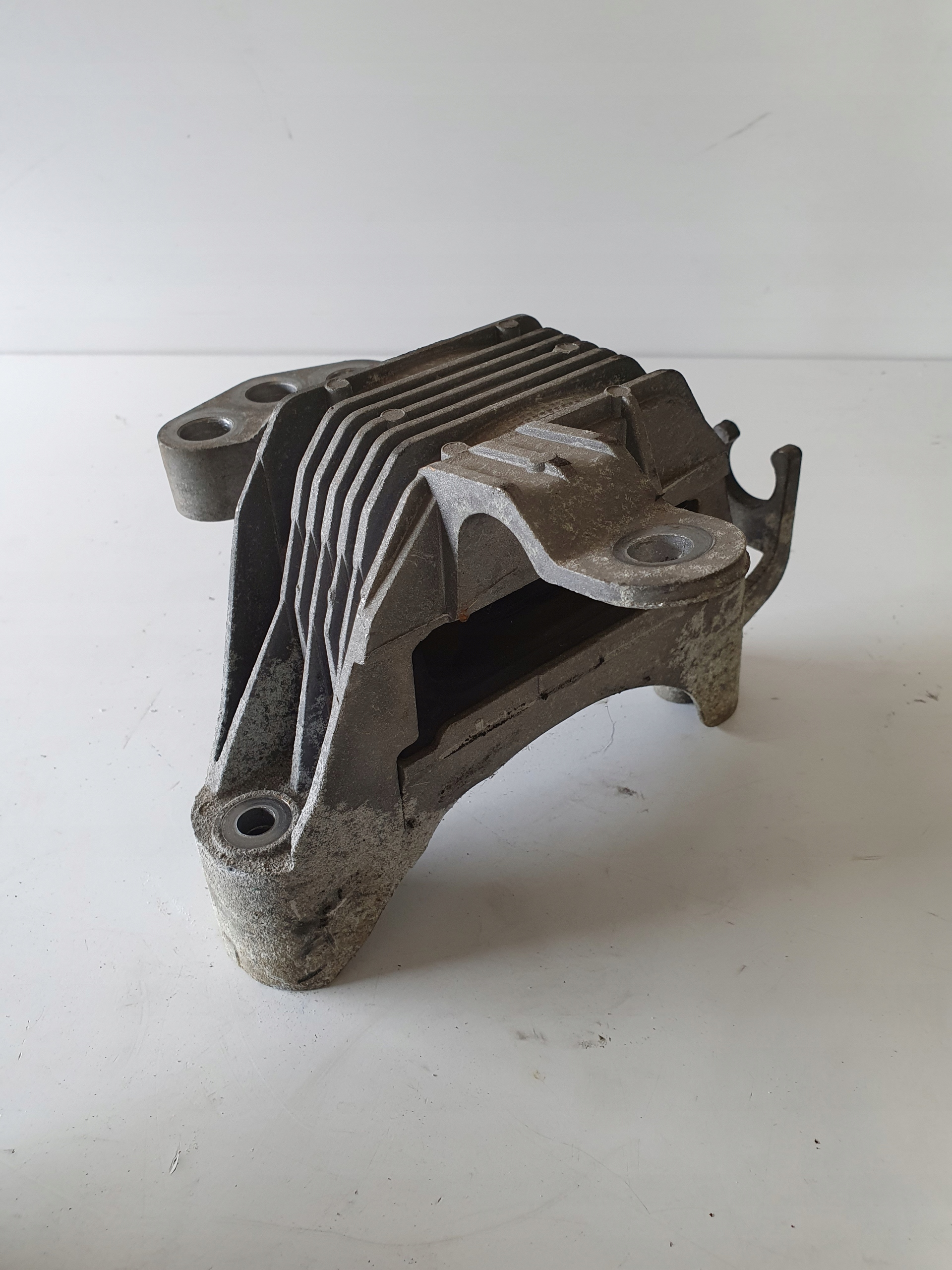 OPEL ASTRA J holder engine mount 1.7 D 13248476
