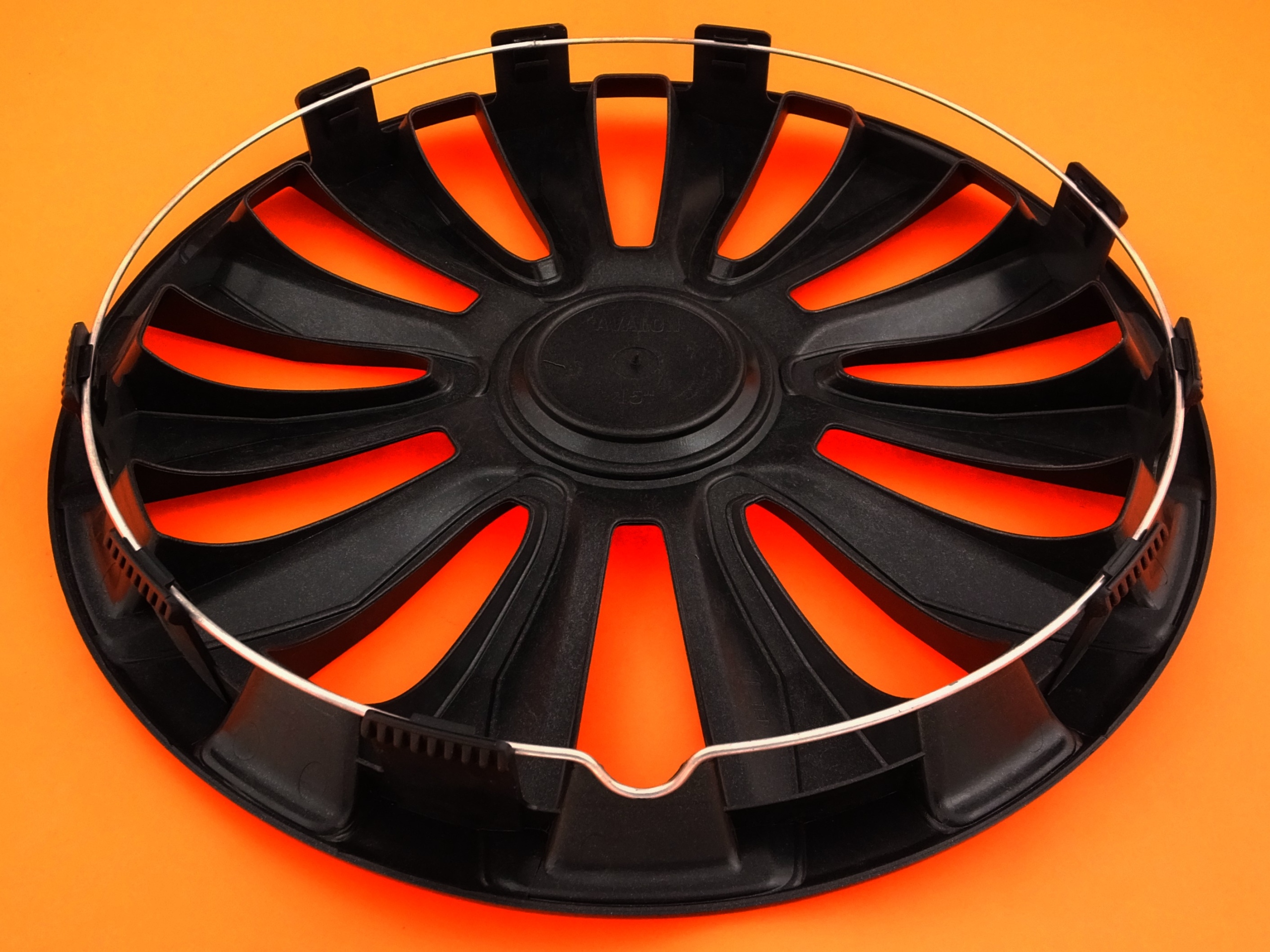 KOLPAKI 13 do VW Golf T Roc Passat Taigo Up AVM Type Universal