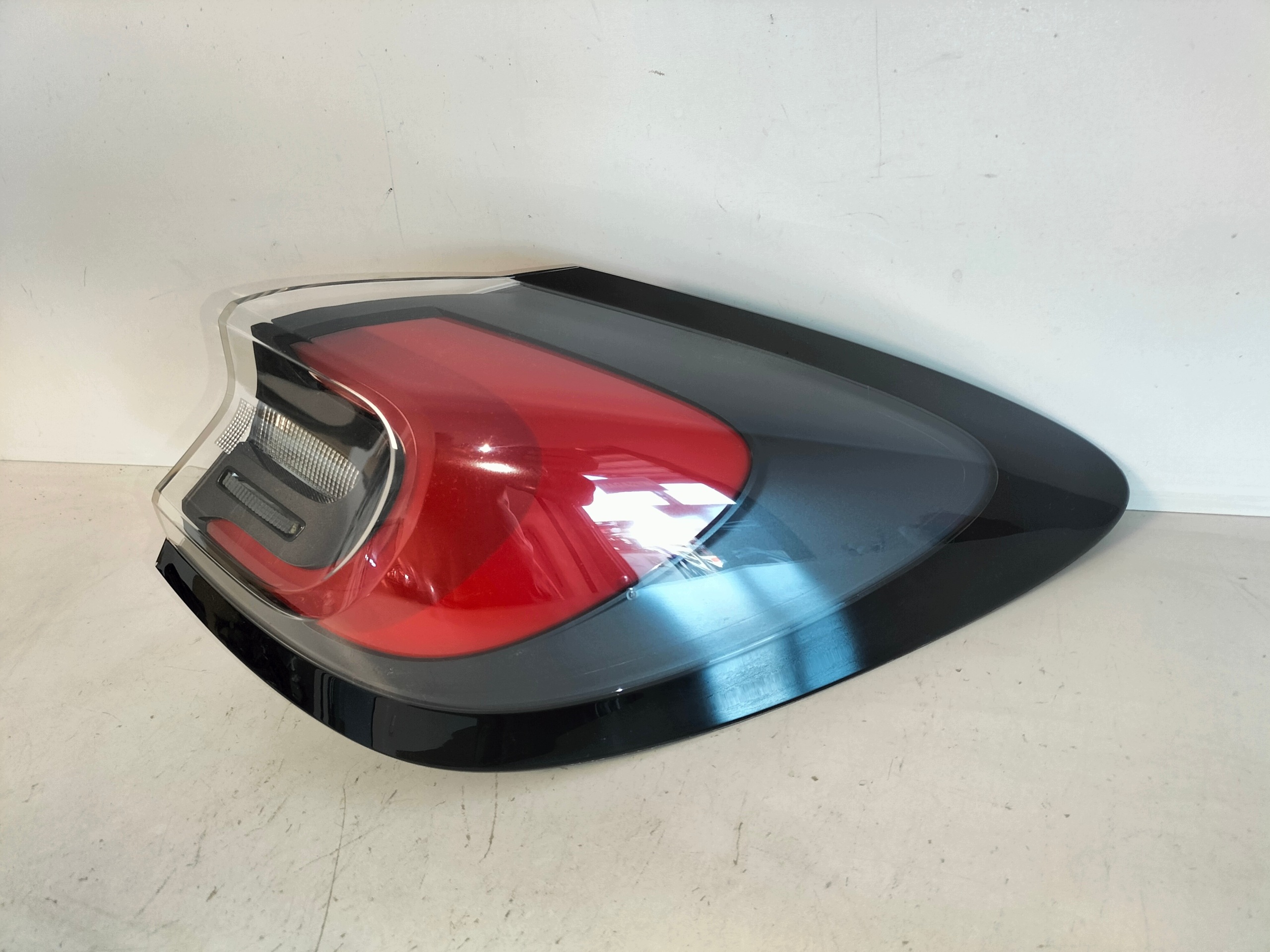 light rear rear part right FORD PUMA MK2 19