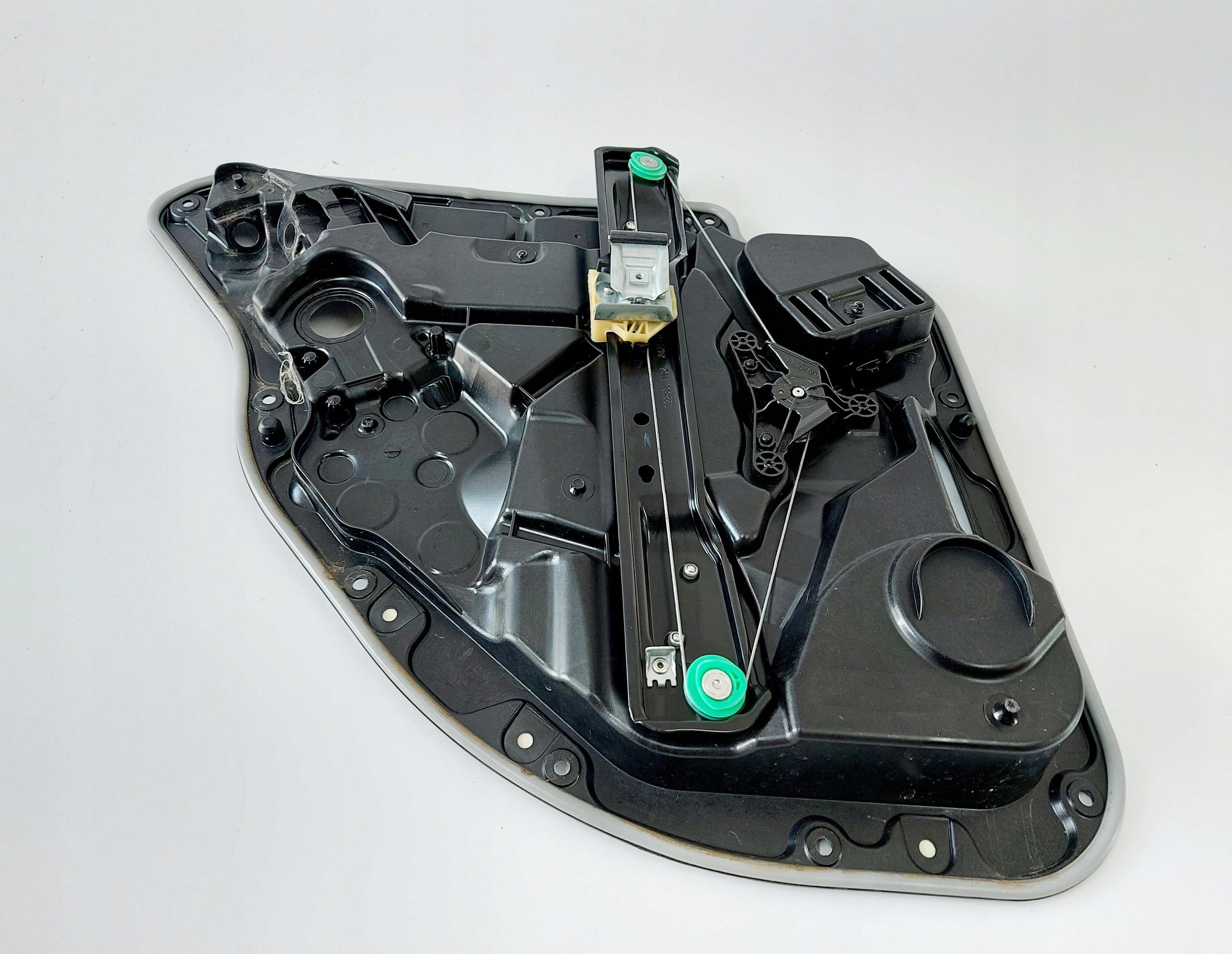 MERCEDES EQC N293 W293 21r. Podnośnik szyby tył prawy A2535406731 Producent części Mercedes-Benz OE