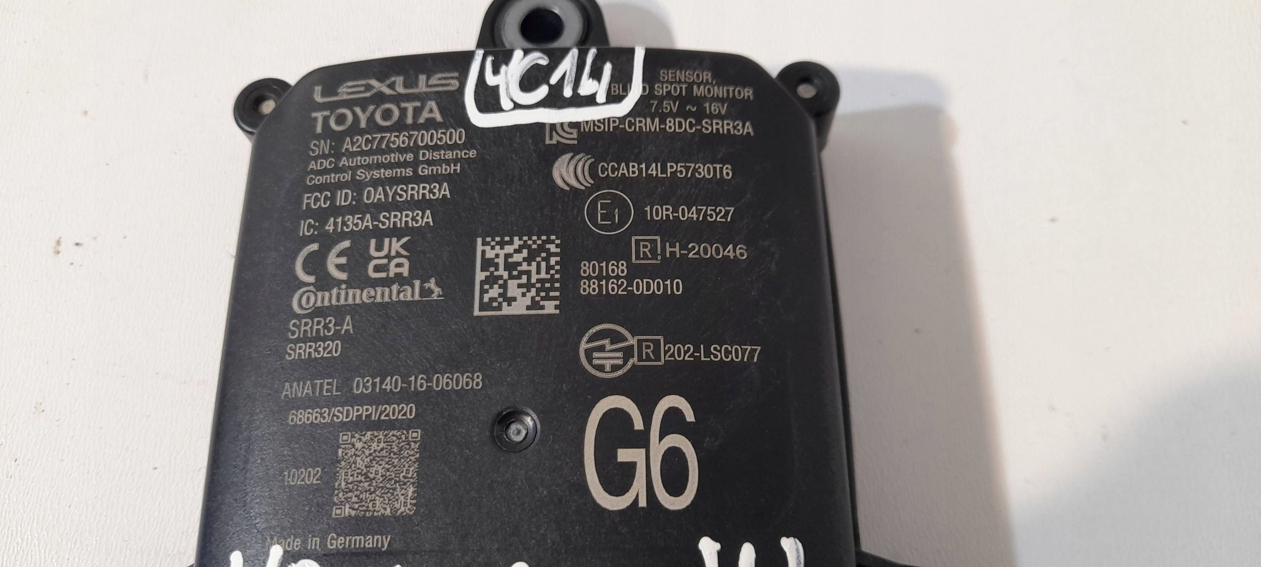 Toyota Yaris Cross modulo martwego pola 881620D010 (YC14)