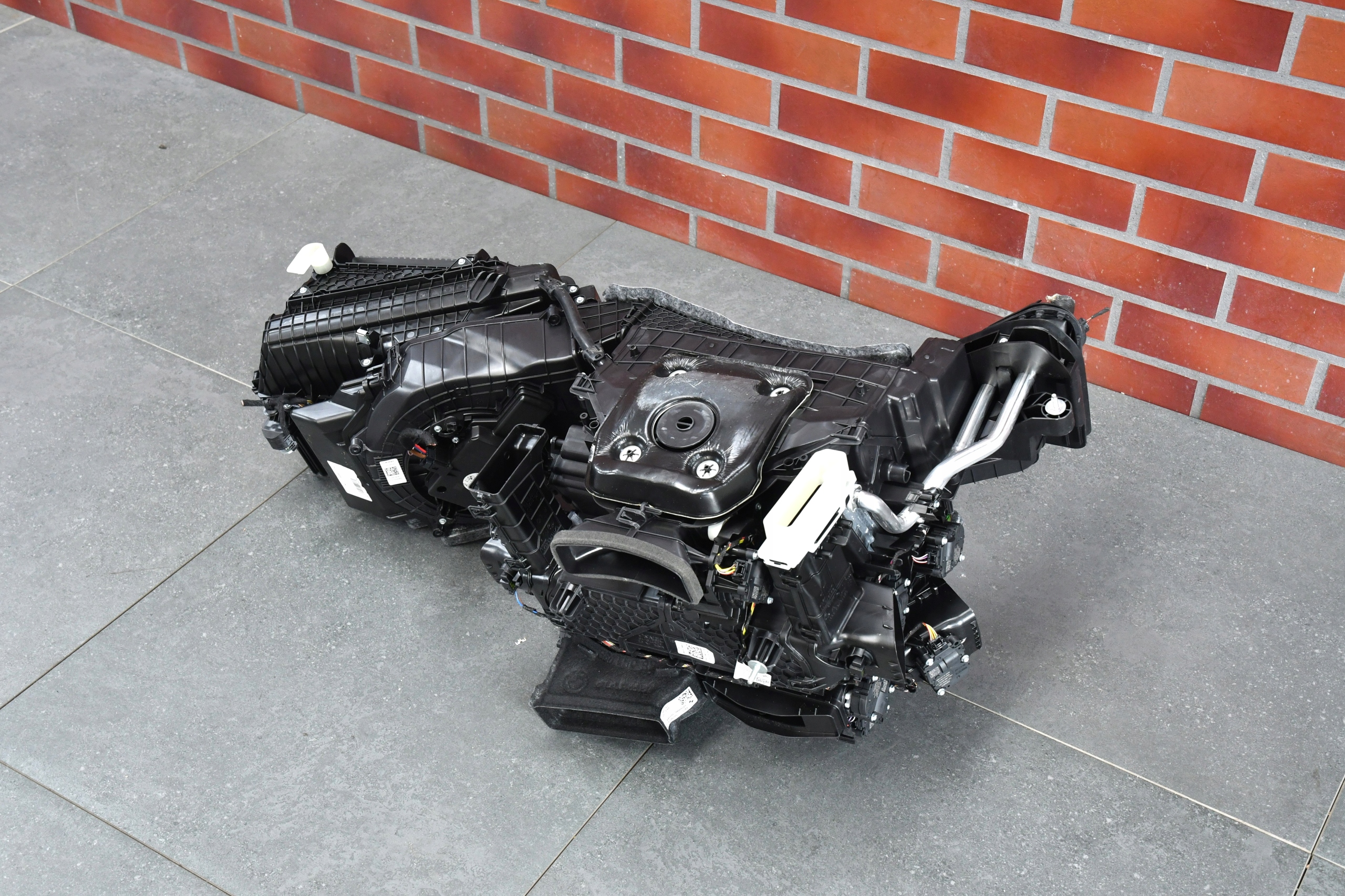 heater BMW i5 G60 G61 4170km 5A67207