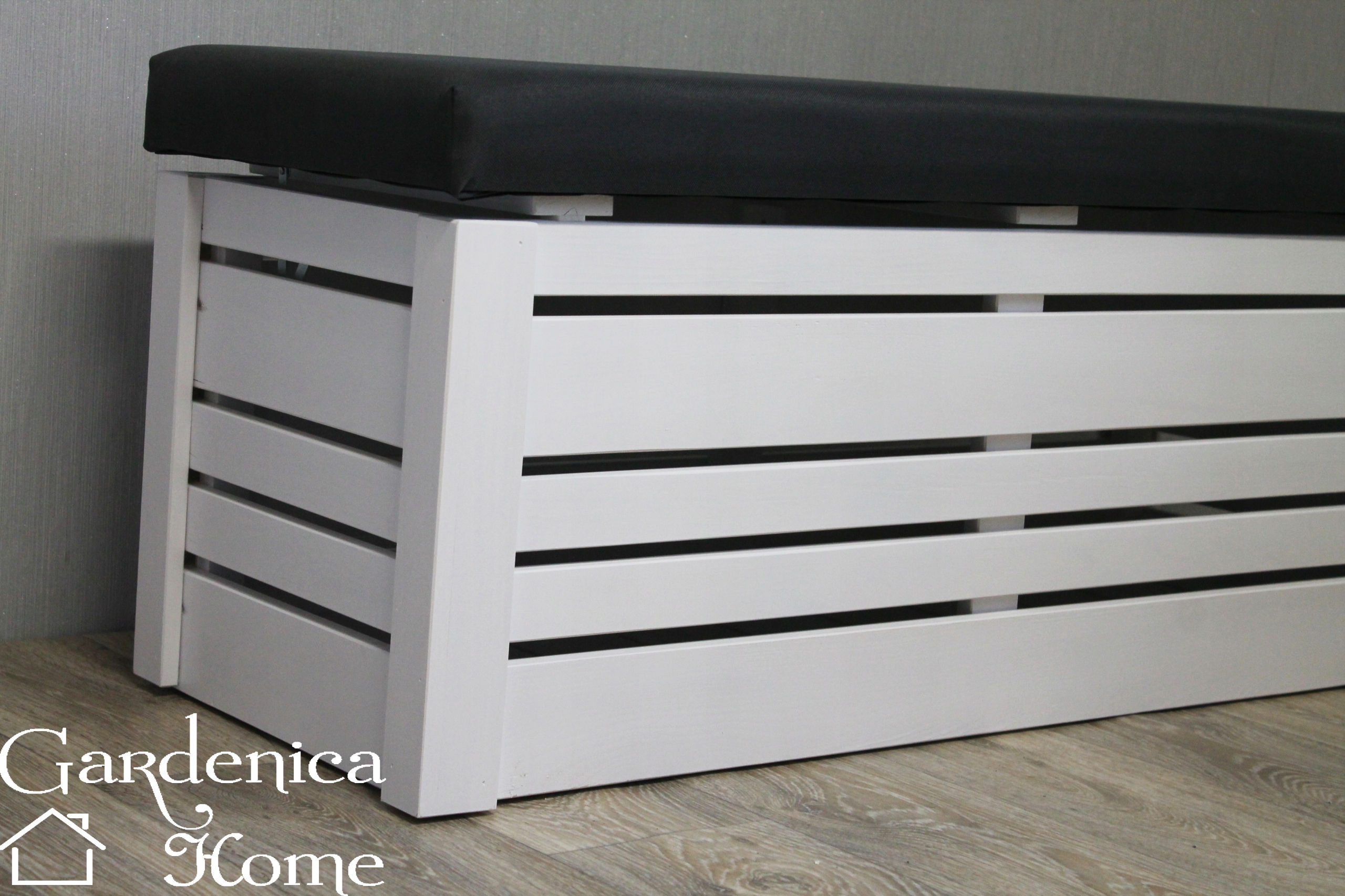 PUFA DUŻA 100 CM SKRZYNIA KUFER SCHOWEK SIEDZISKO Kolor mebla biały