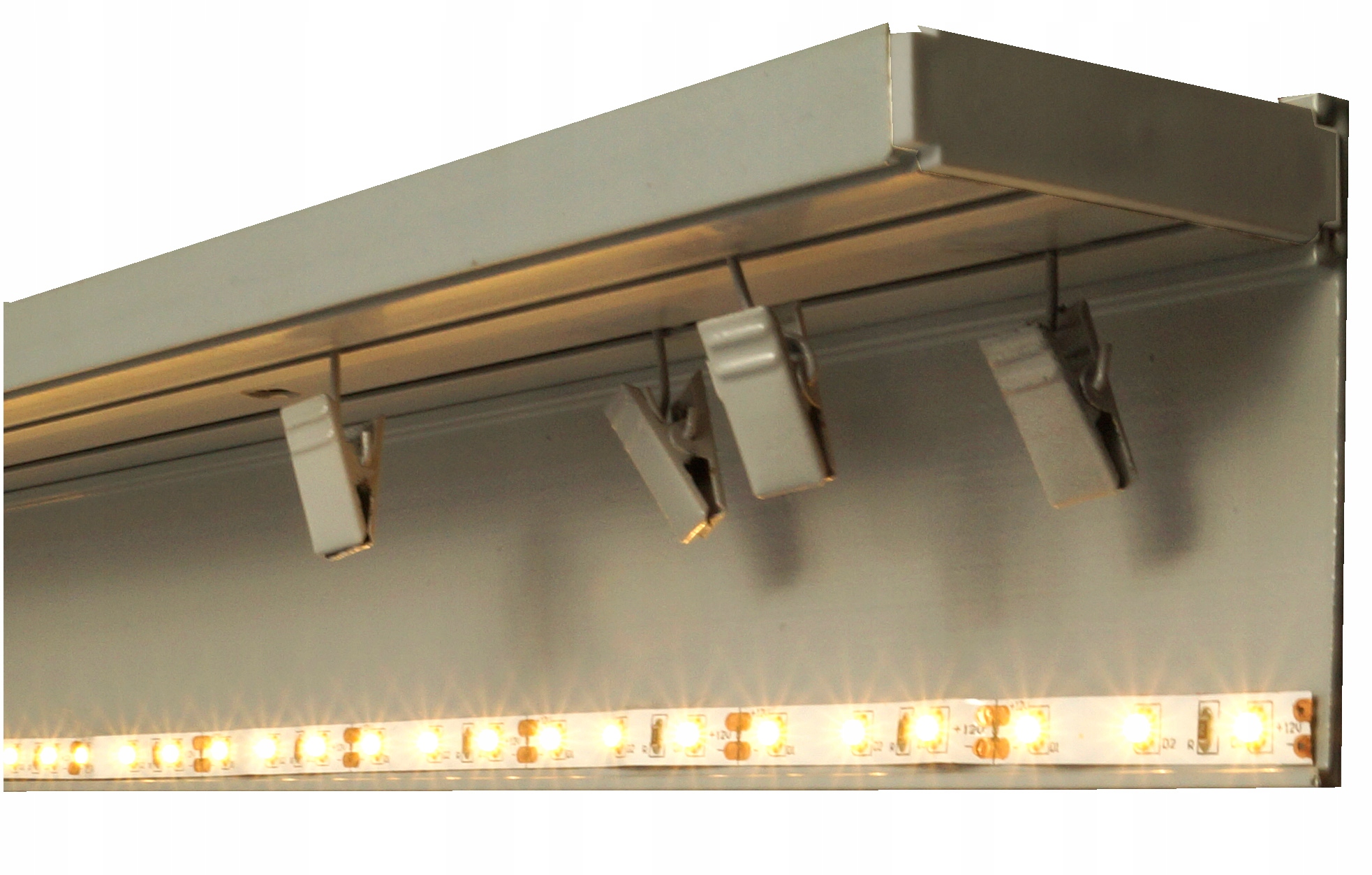 

Szyna Sufitowa Pcv II Osłona Aluminium 8 cm 300cm