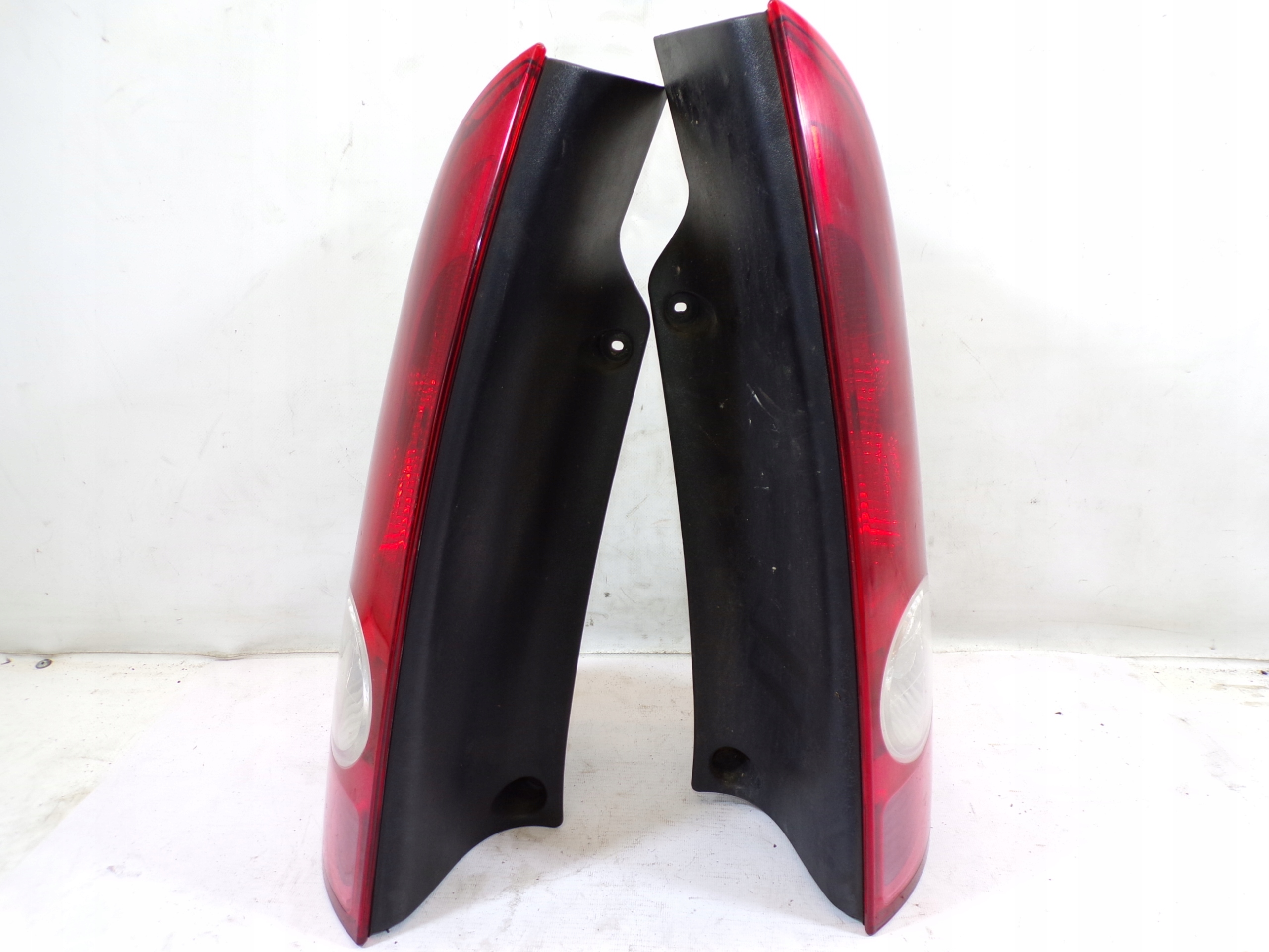 lights rear. rear part left right RENAULT ESPACE IV 4 (K) (1)