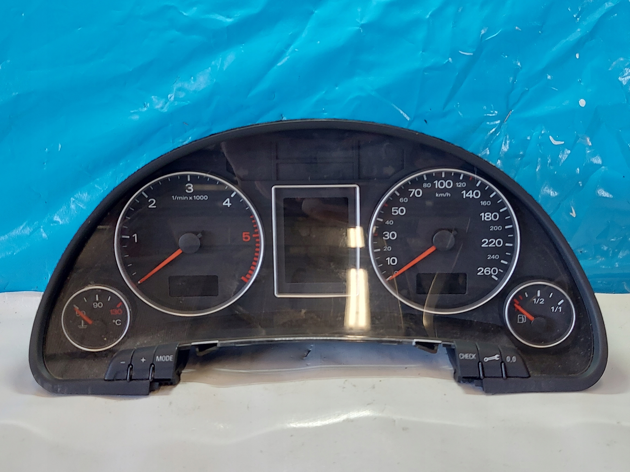 dials clock A4 B7 2.0 TDI 8E0920931P