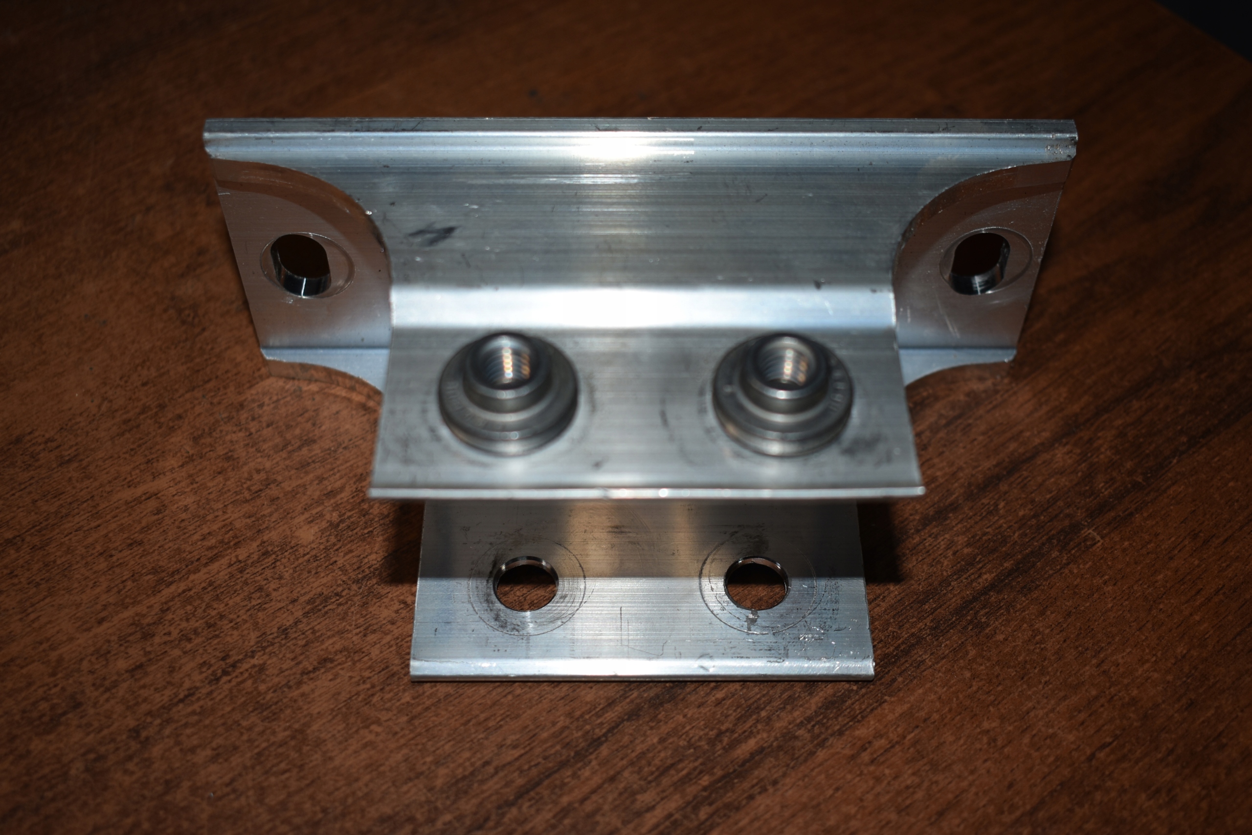 IDEALNA rail MOCUJACA front front MERCEDES W214 X254 1