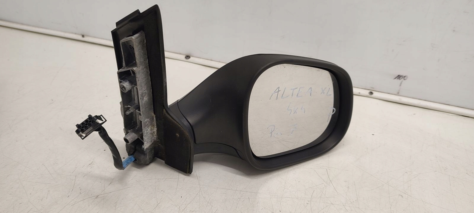 mirror right 7pin Seat Altea XL Freetrack 2,0 TDI