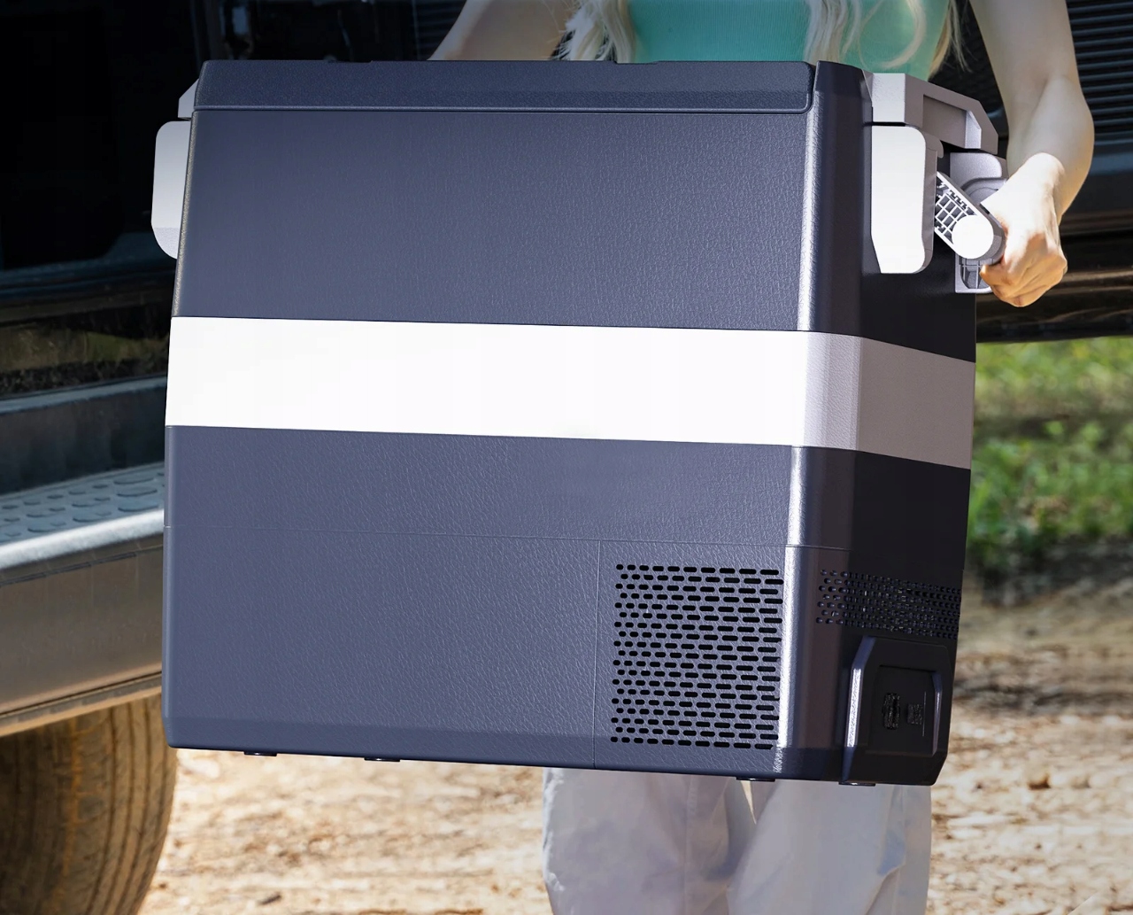 Mini Lodówka Samochodowa Kompresorowa Na Zapalniczkę z Funkcją Mrożenia 50L Klasa efektywności energetycznej B