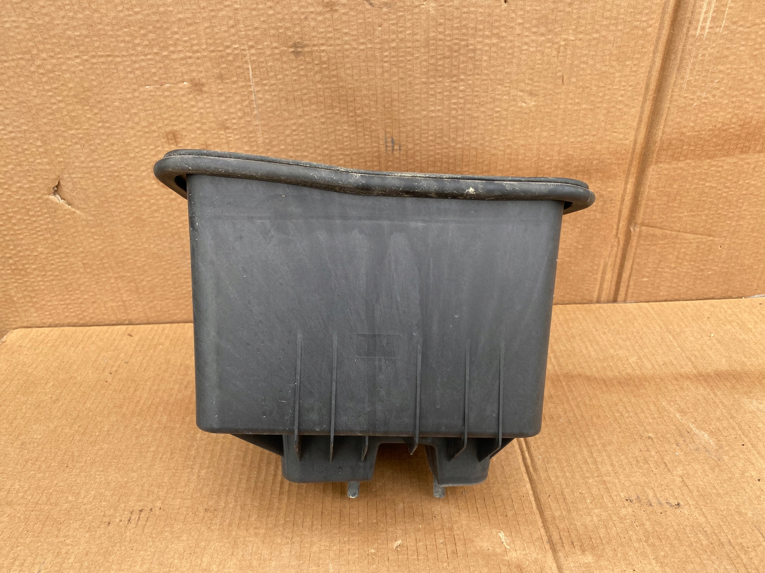 WYPELNIENIE NA AKUMULATOR FORD MUSTANG VI 2015- Producent części Ford OE