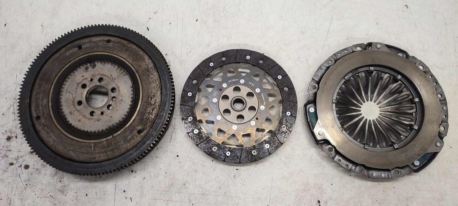 flywheel clutch disc pressure plate Mini Cooper S R56 1,6 16V Turbo