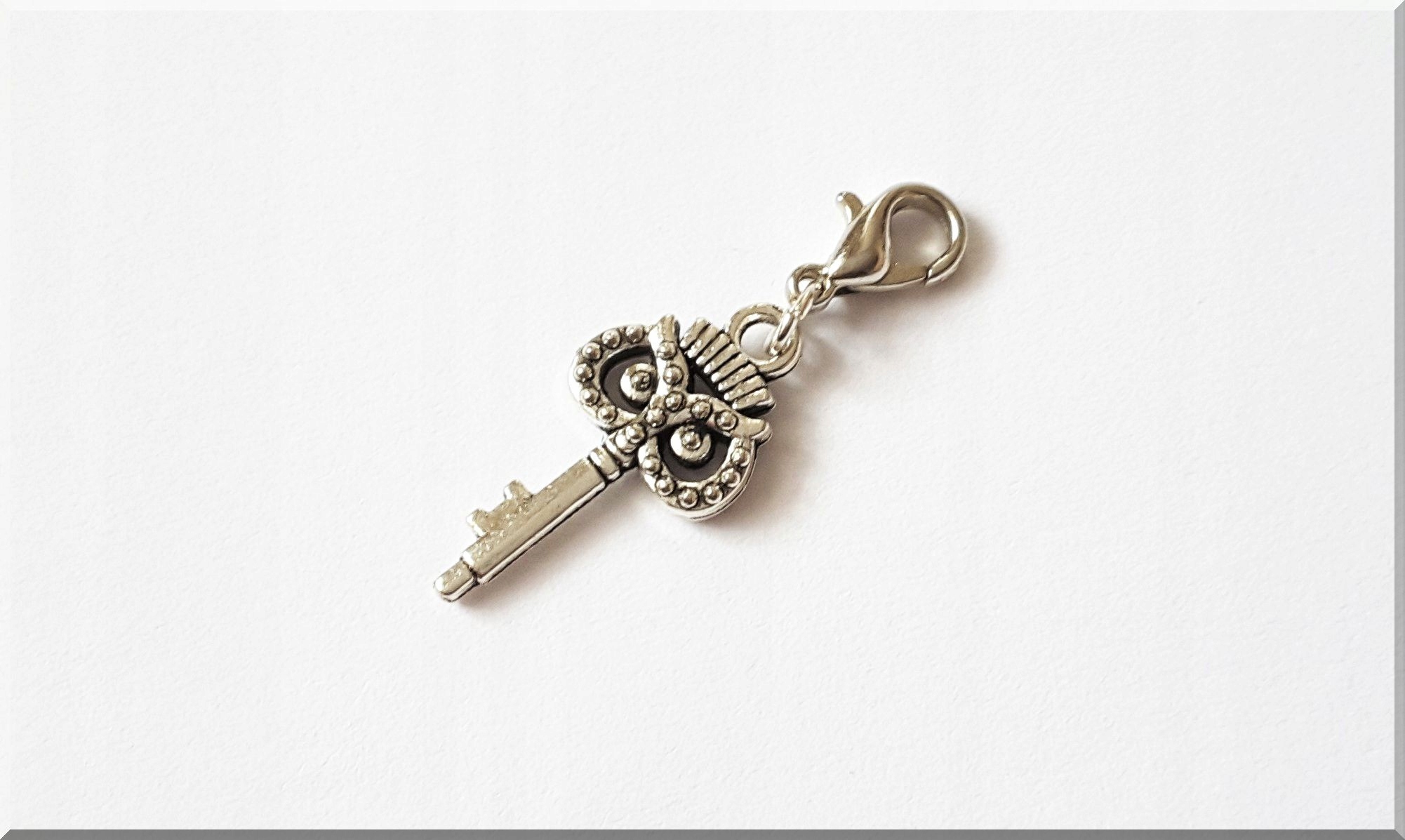 METALOWA ZAWIESZKA CHARMS KLUCZ SOWA