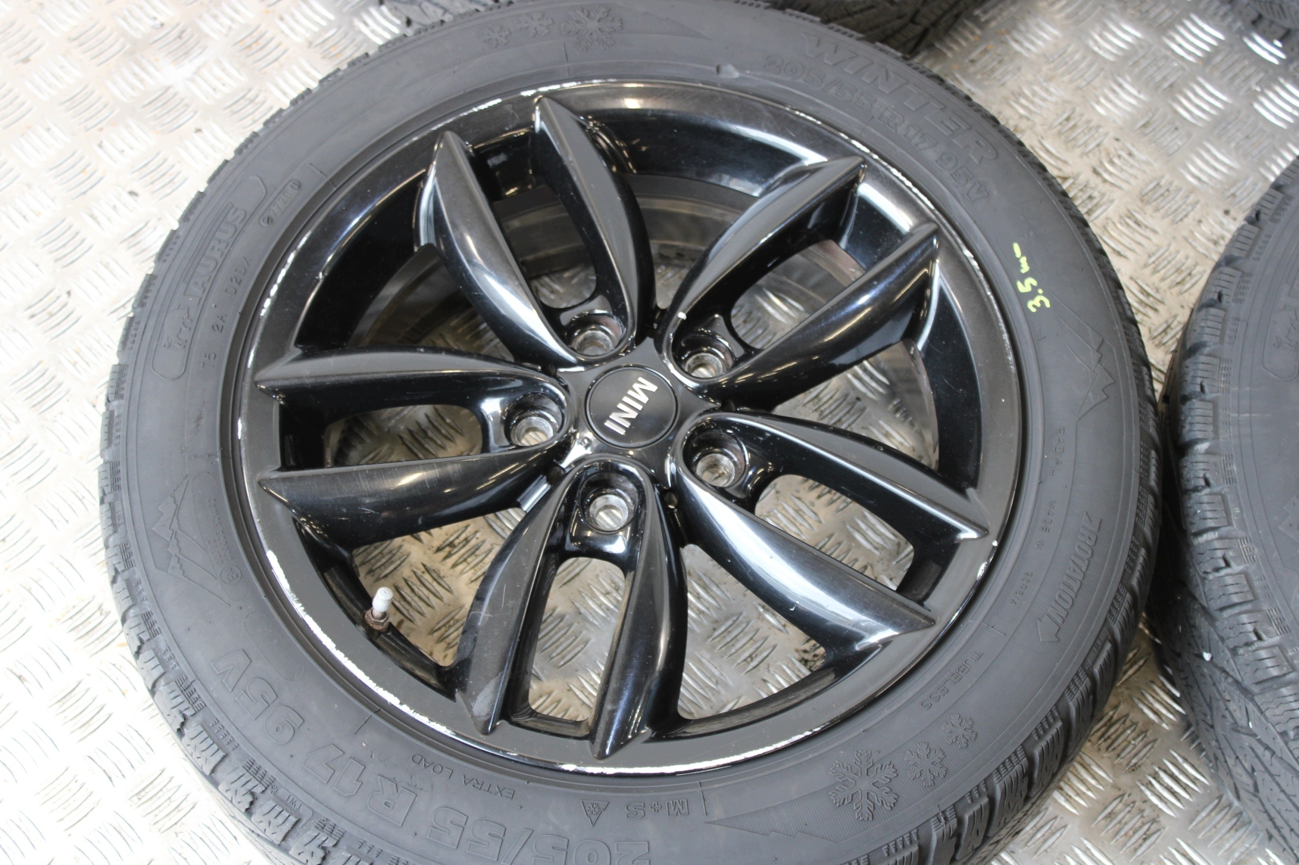 wheels discs disc 205/55 R17 MINI COUNTRYMAN R60 2.0D
