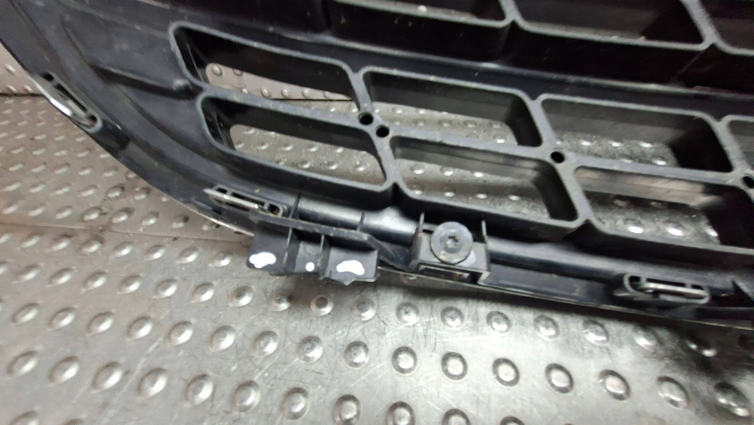 Grille 623105226R RENAULT TRAFIC III 2019