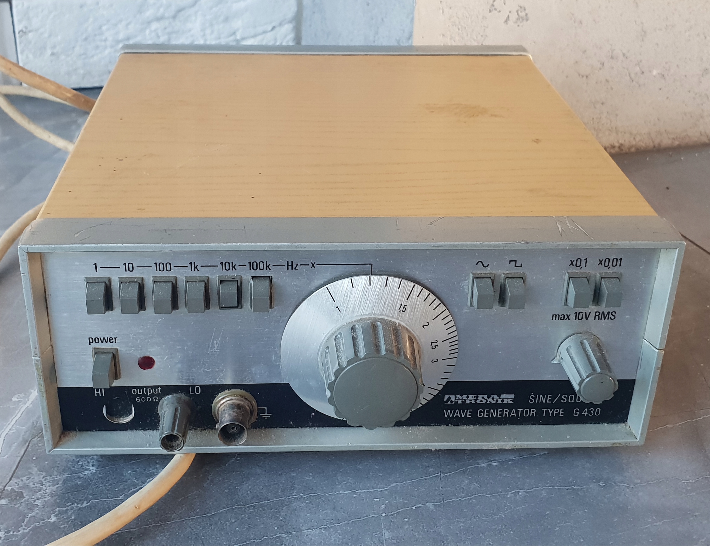 GENERATOR FUNKCYJNY TYP G430 MERATRONIK