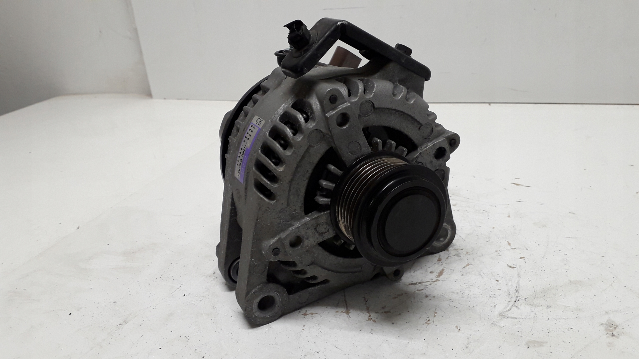 KIA STINGER 2.0T ALTERNATOR 150A 37300-2CTA0