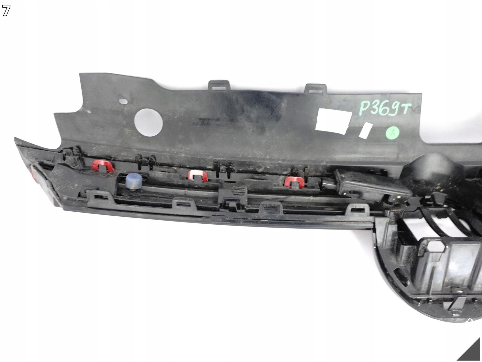 VW GOLF VIII 8 5H0 GTI 19- ZDERZAK GRILL ATRAPA + LISTWY LED PRZÓD ORYGINAŁ Strona zabudowy przód