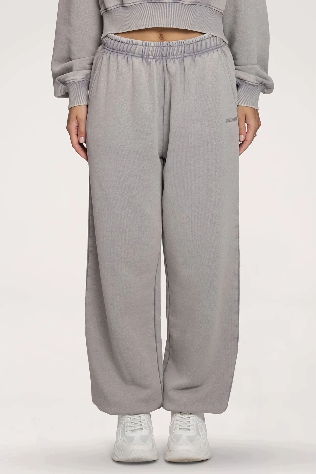 Gym Glamour Teplákové kalhoty se stahovací šňůrkou Easy light grey vel. S