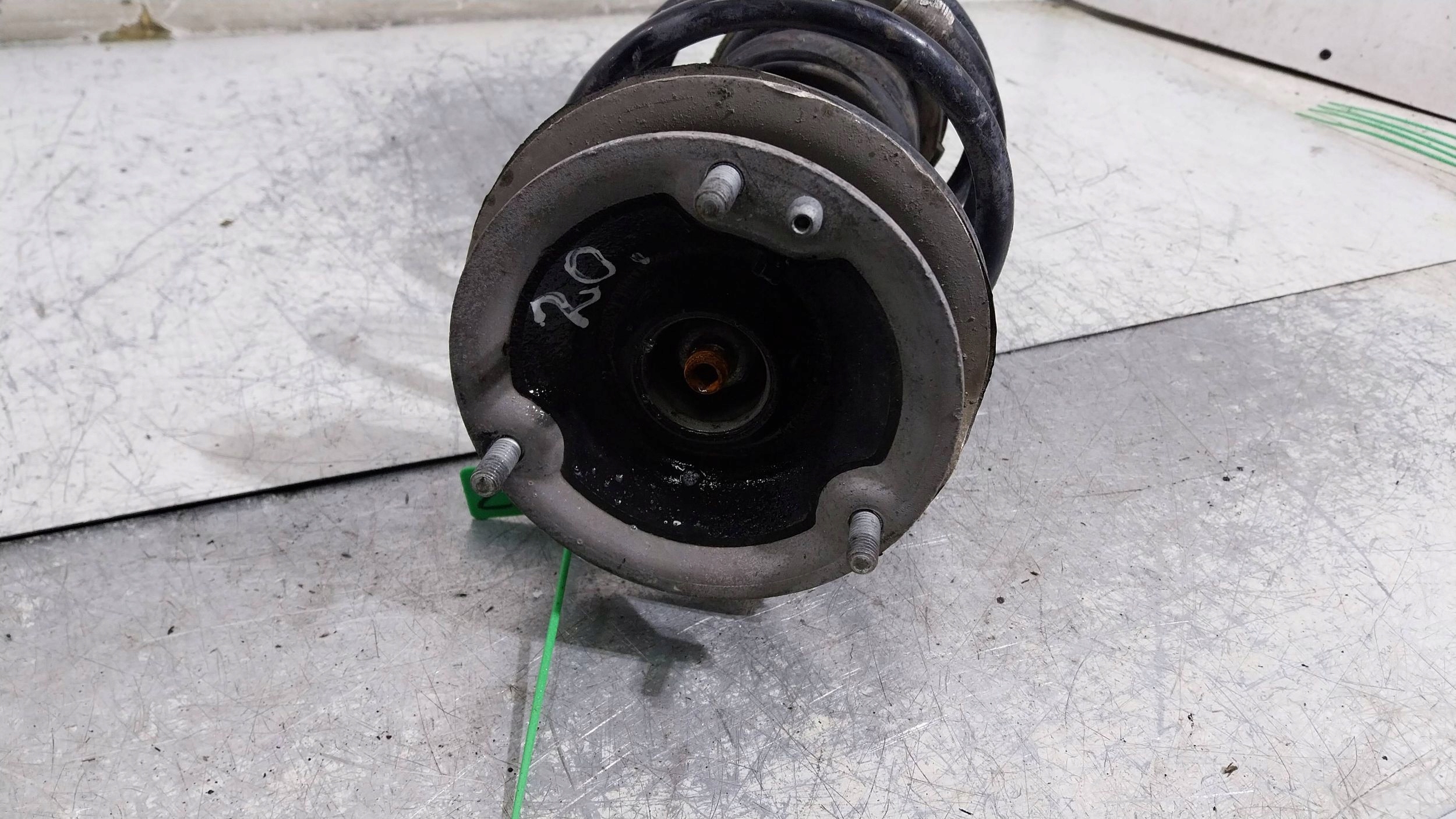 STOSSDÄMPFER LINKS VORNE 6786013 BMW 3 E90 E91 E92