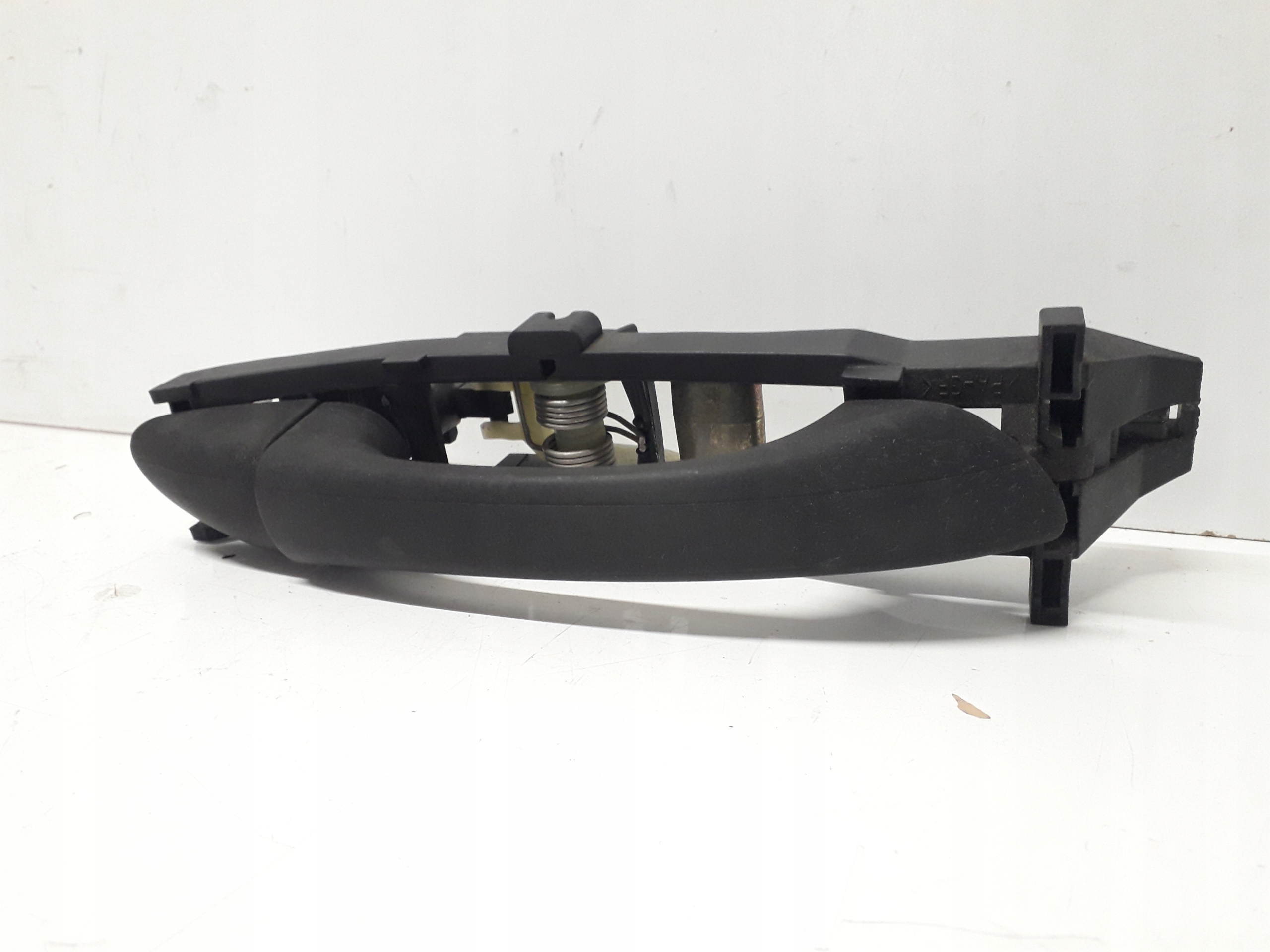 MERCEDES C KLASA W203 KLAMKA PRAWA TYLNA TYŁ