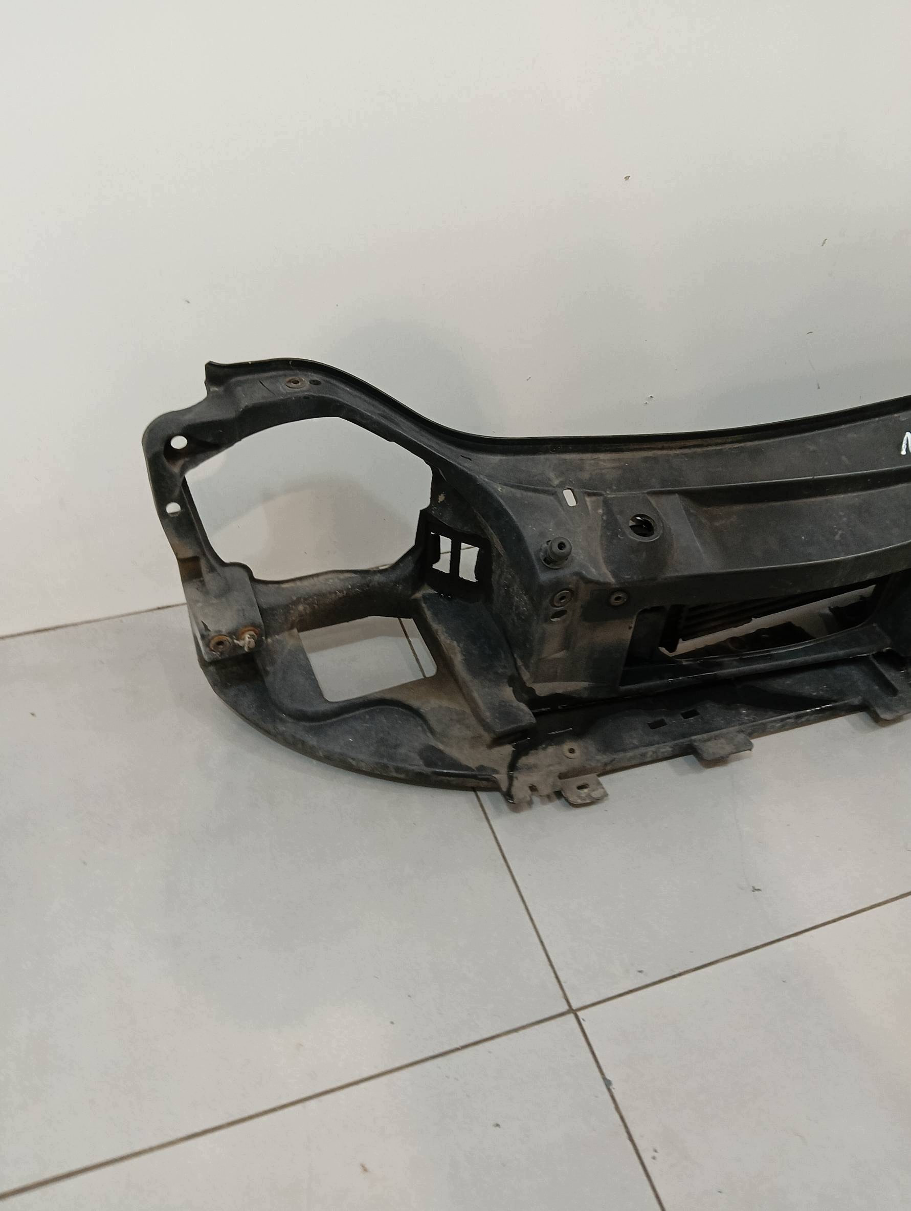 support panel for radiators Renault Trafic II (2001-2014)