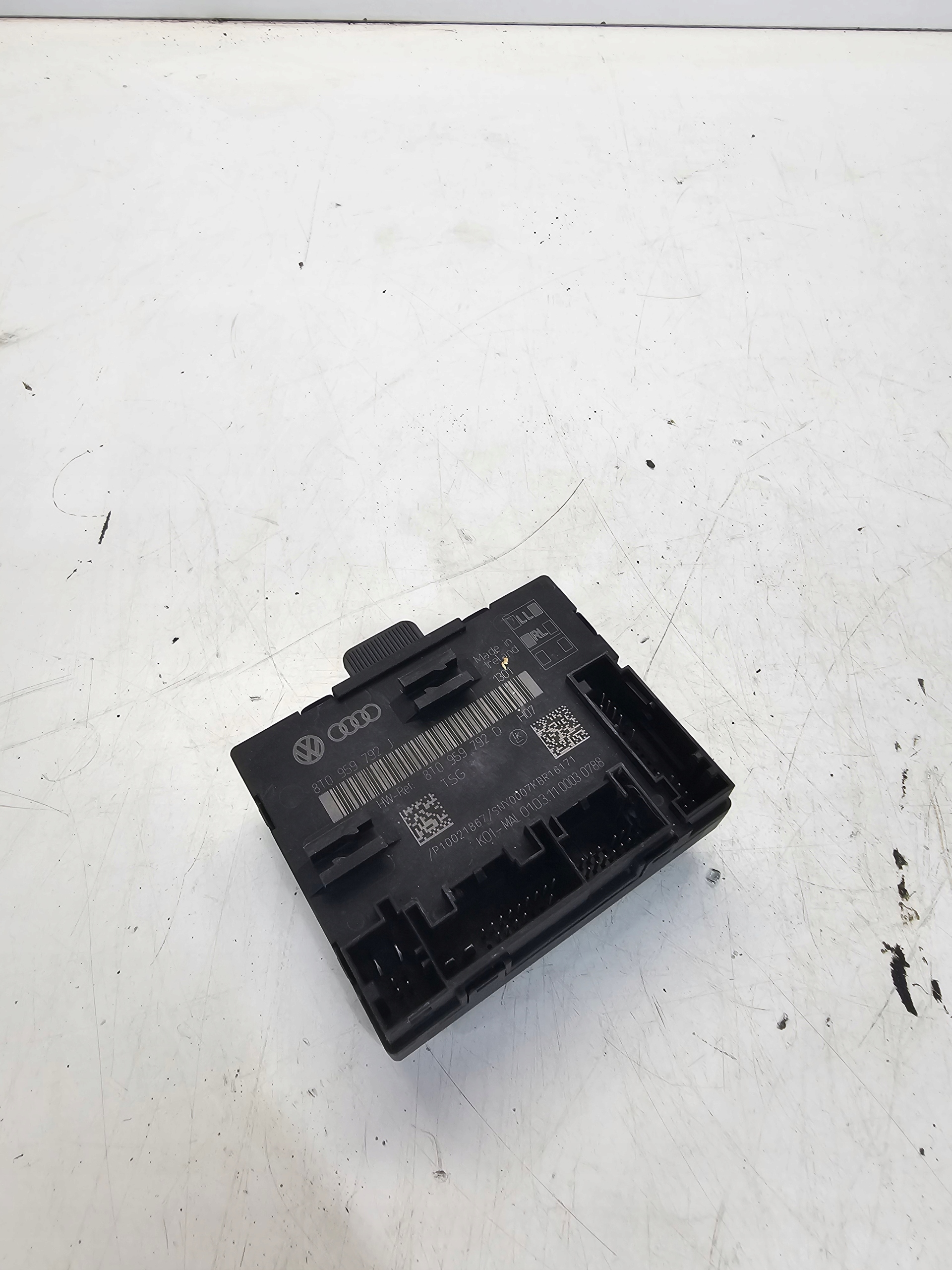 module control unit door AUDI A4 B8 A5 Q5 8T0959792J