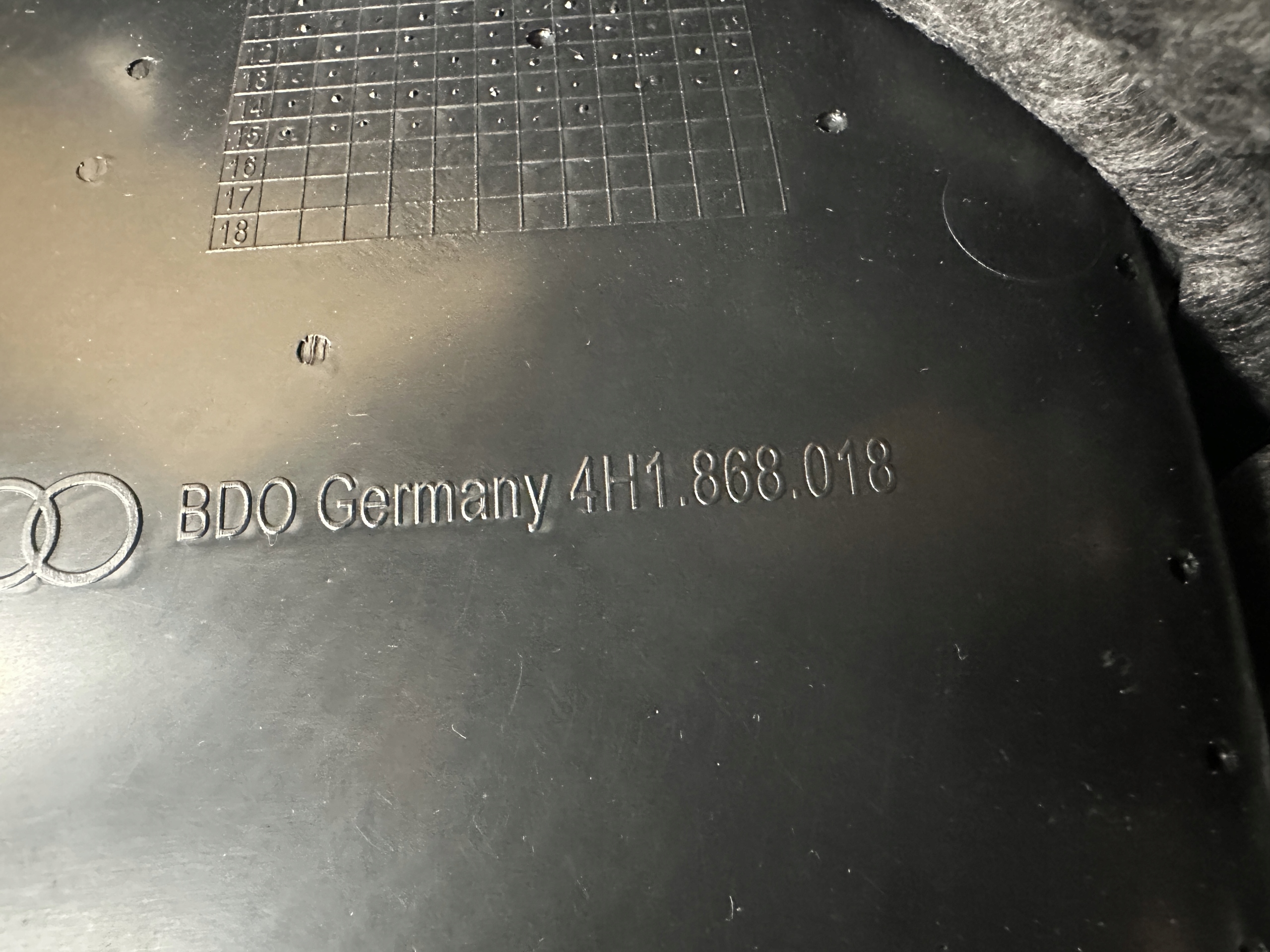 AUDI A8 4H D4 side door right front EXCLUSIVE