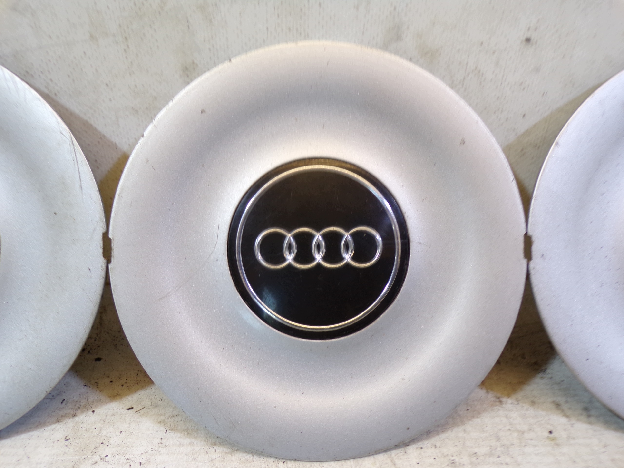 Deckel DEKLE DEKIELKI AUDI 4A0601165 158mm