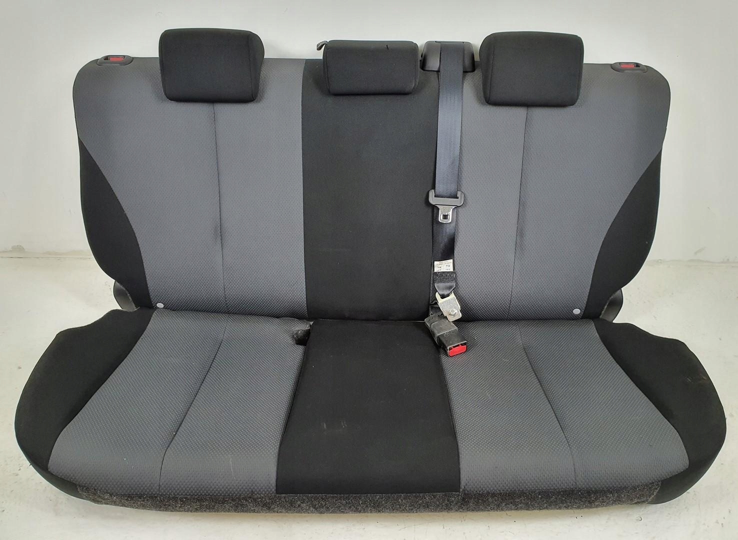 диван задняя зад mazda 2 DE 3D