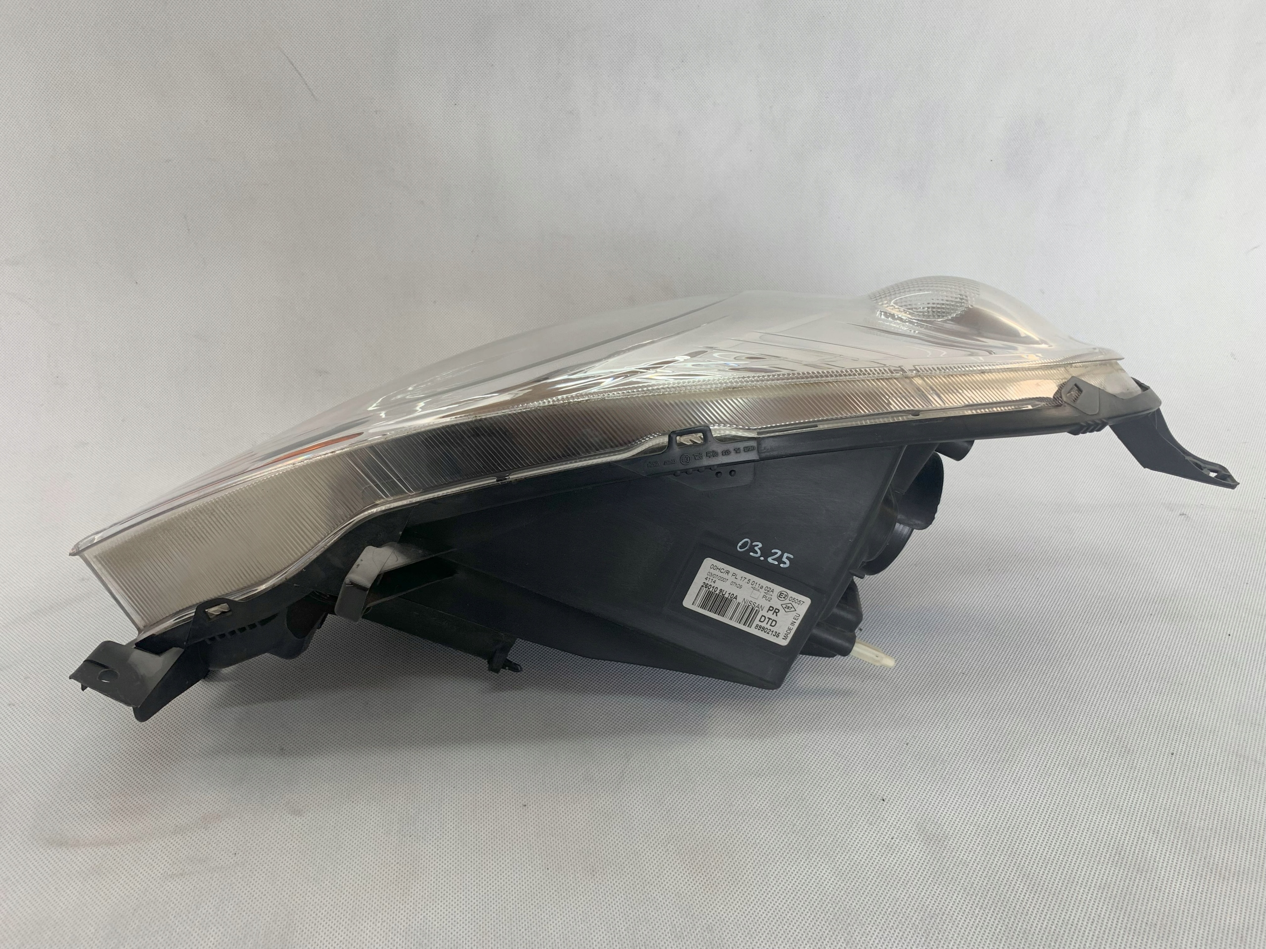 Reflektor right Nissan Note 1 and 06-08r 260109U10A light right front 03.25