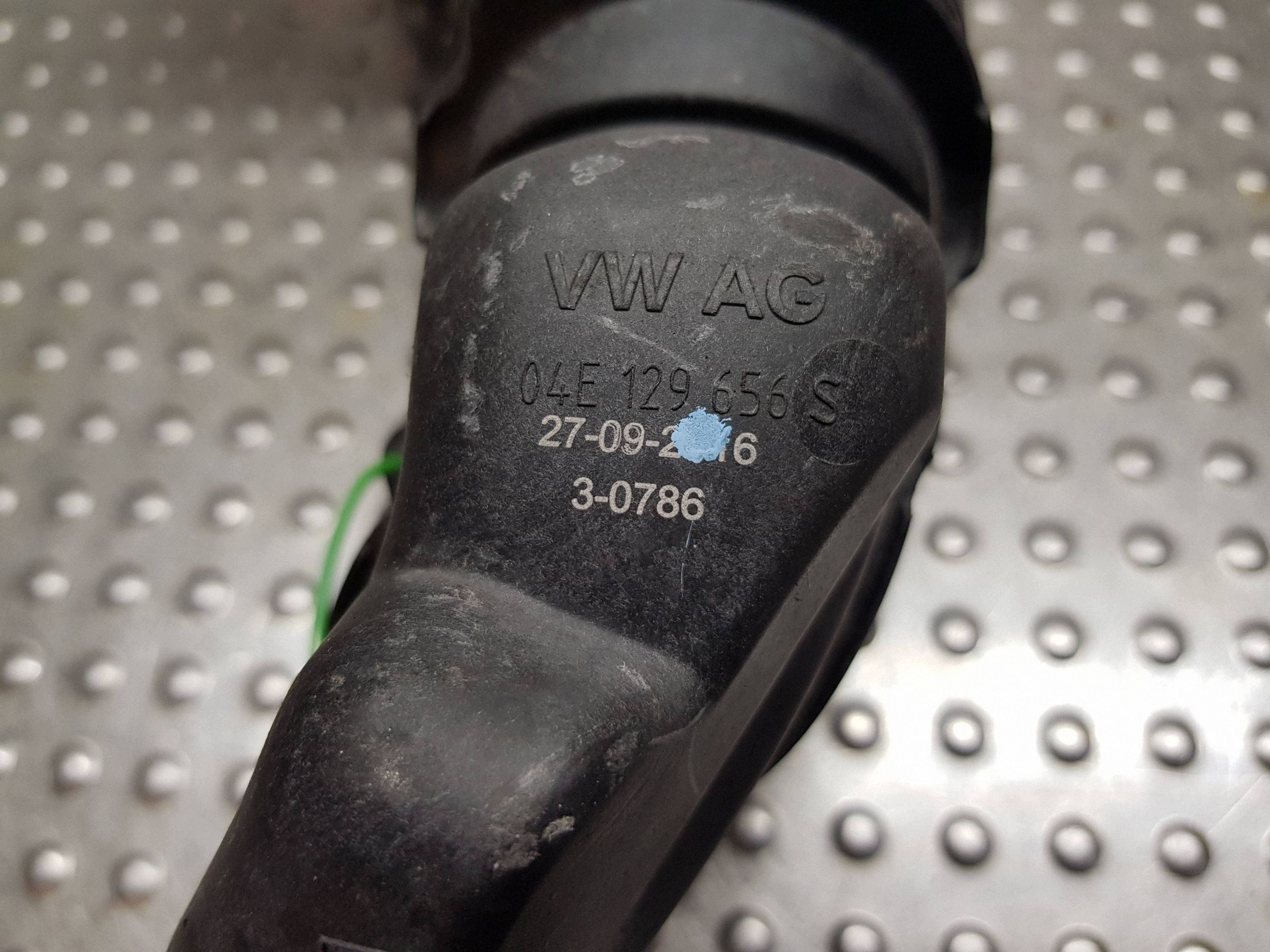 REZONATOR pipe air 04E129656S OCTAVIA III LEON III GOLF VII 1.2 TSI