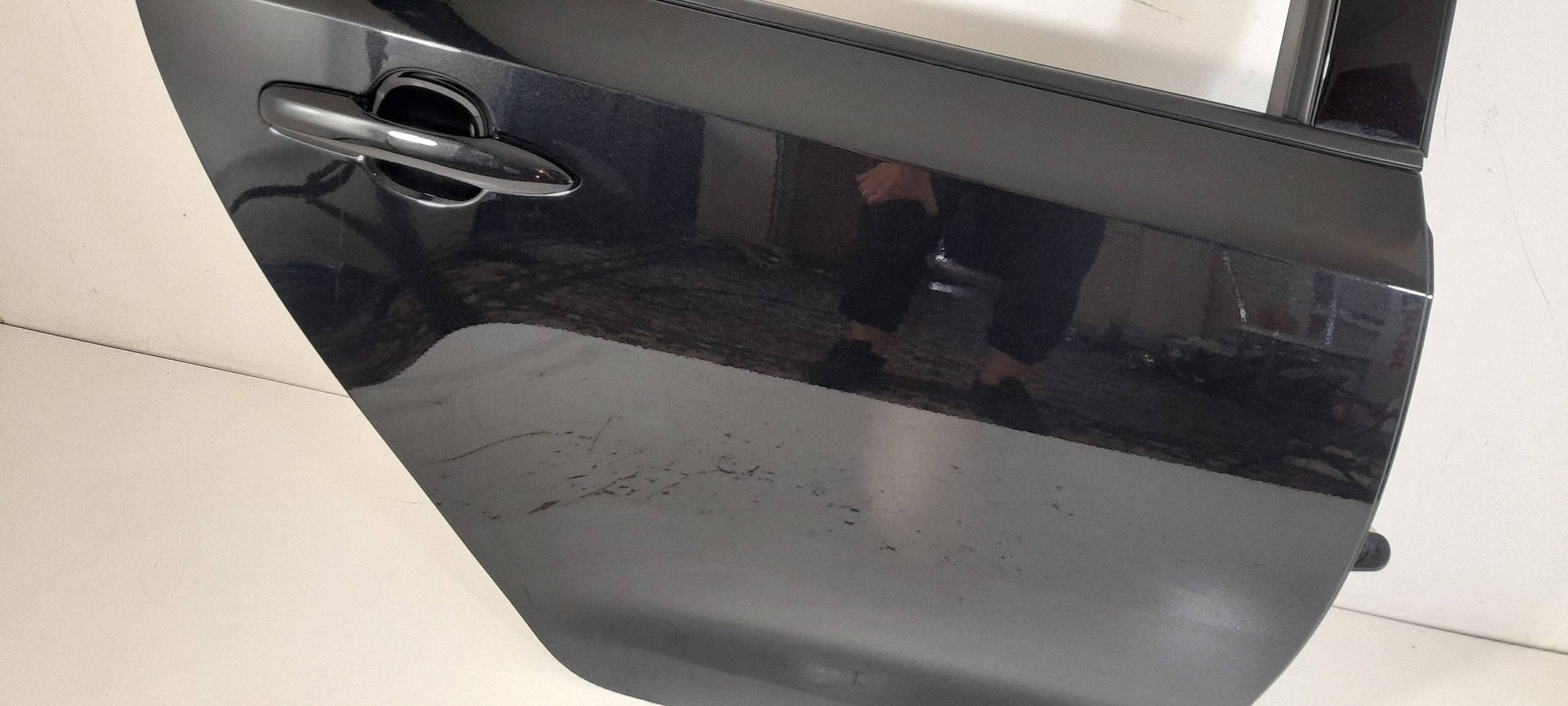 Toyota Corolla E21 Kombi door rear. right 209 (T565)