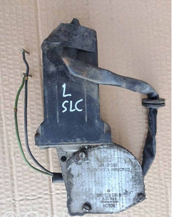 engine left rear part MECHANIZMU windows MERCEDES 107SLC 0130820066