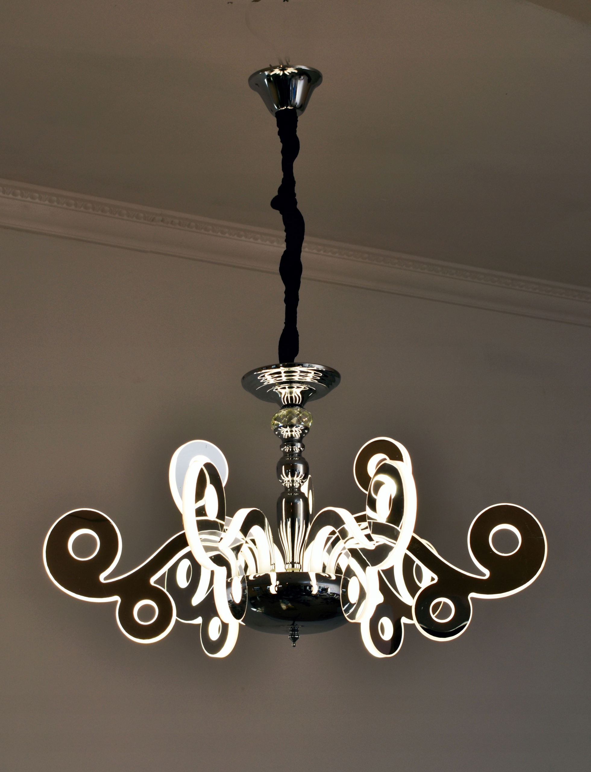 DUŻA LAMPA WISZĄCA PLAFON CHROM ŻYRANDOL LED MOCNA NISKA CENA