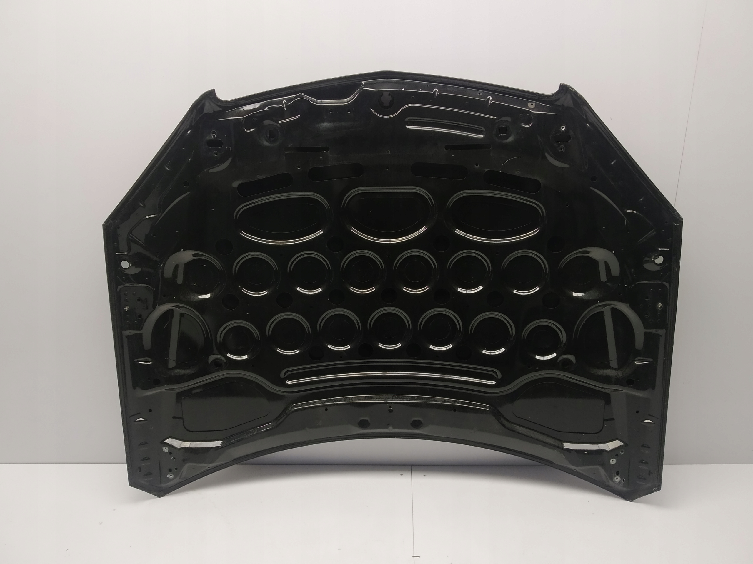 2007-2011r Mercedes C Klasa W204 bonnet front originál black before lift
