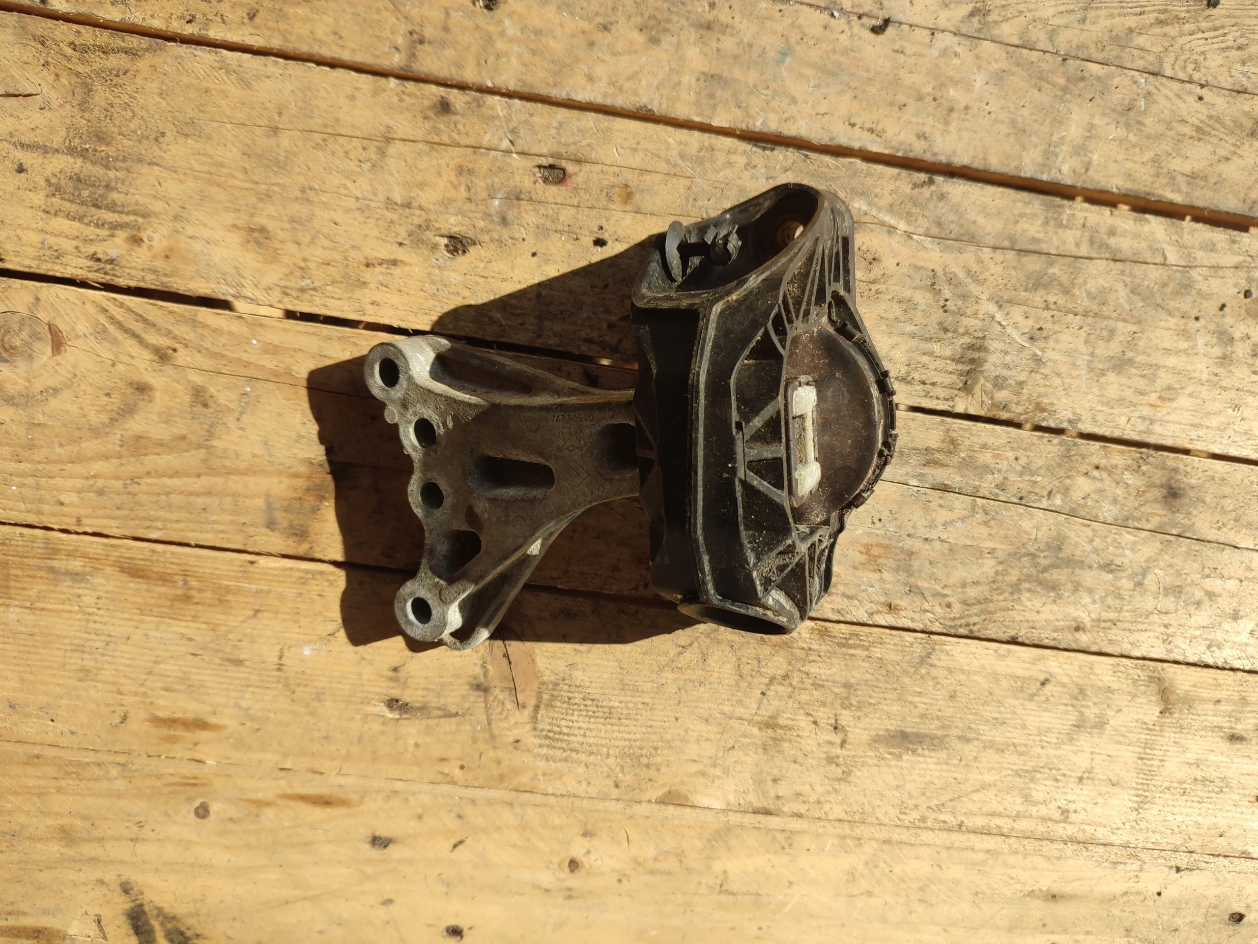 holder engine mount PEUGEOT 208 and 9676780580