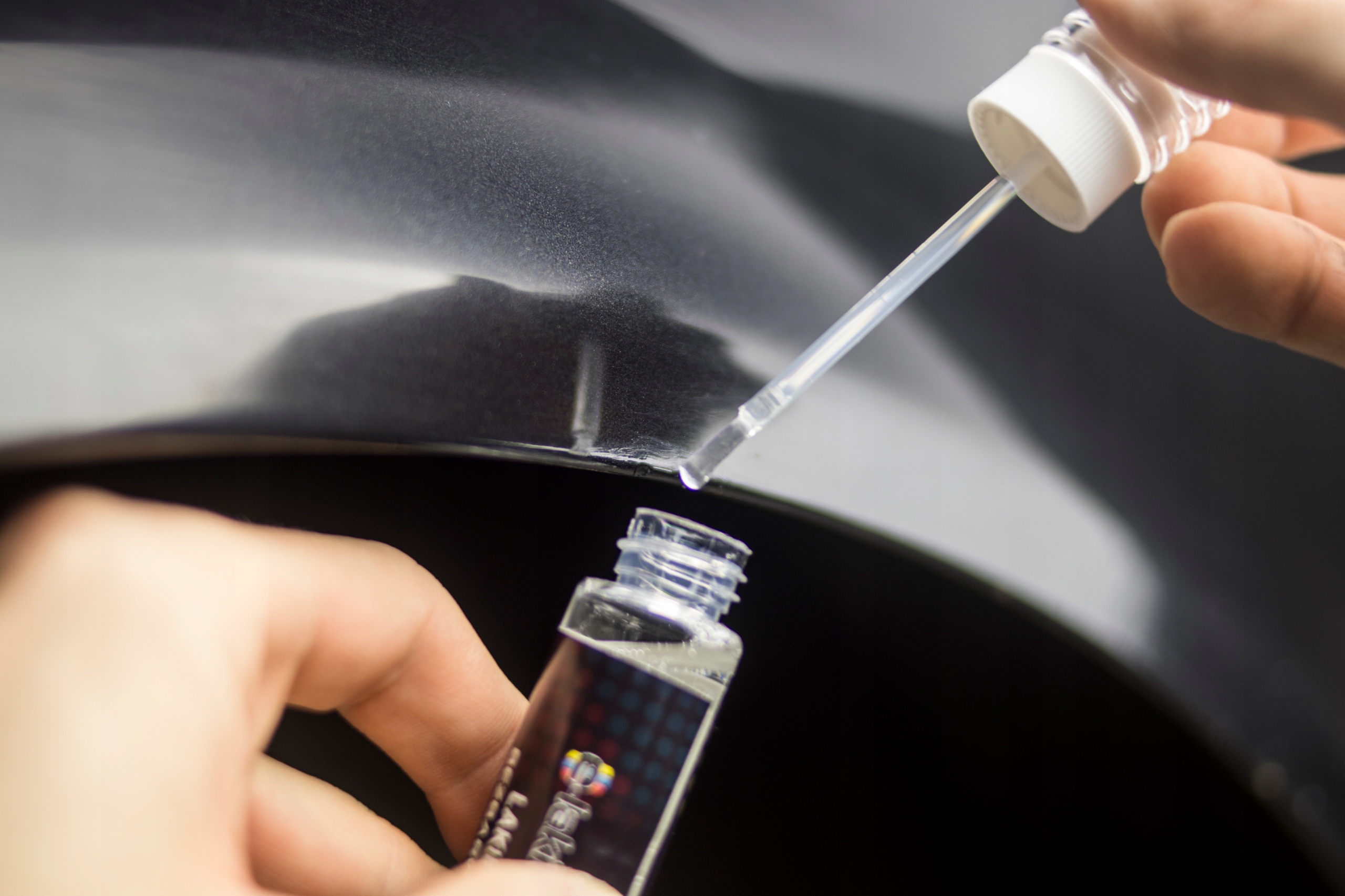 LAKIER SAMOCHODOWY VW AUDI LZ9Y ZAPRAWKA + BEZBARWNY ZAPRAWKOWY EAN (GTIN) 5906333974559