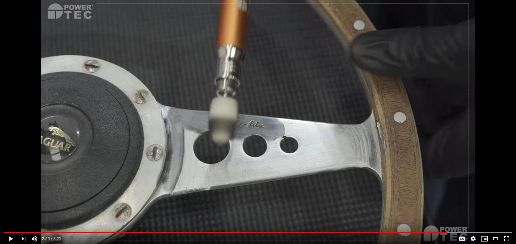 7033758d4635a69f5d459505ff71