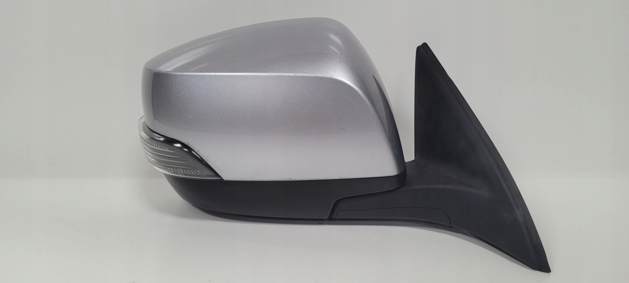 LUSTERKO PRAWE SUBARU OUTBACK 2013 9 PIN EUROPA