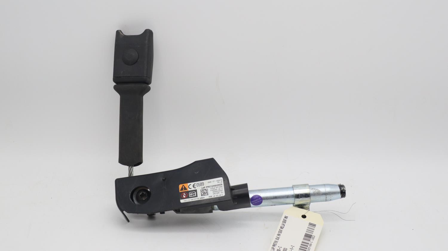 1005265-00-C - TESLA MODEL X S LIFT НАТЯЖИТЕЛЬ РЕМНЯ ПЕРЕДНИЙ ЛЕВЫЙ