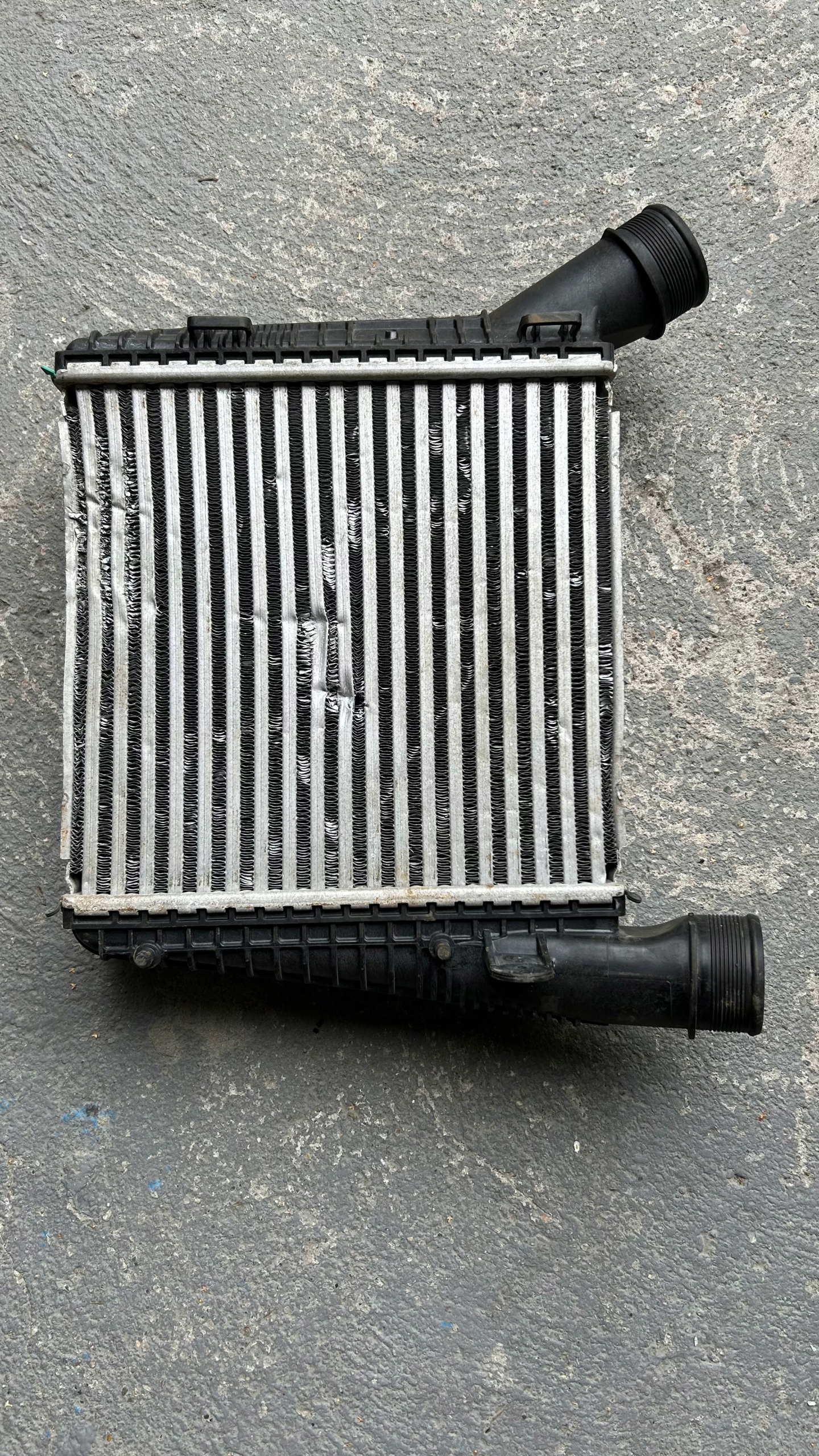 Интеркулер правый Бентли КОНТИНЕНТАЛЬ GT S V8 Mk3 19r